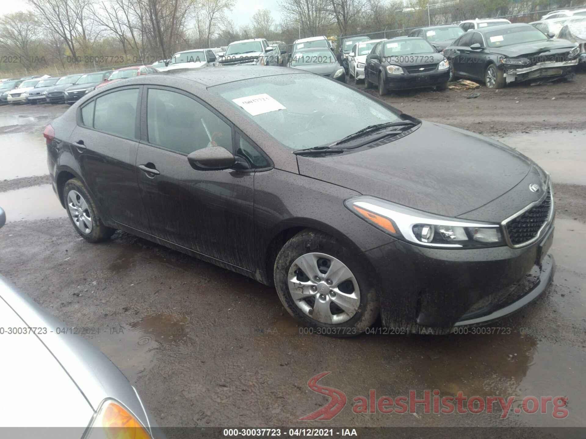 3KPFL4A71HE087401 2017 KIA FORTE