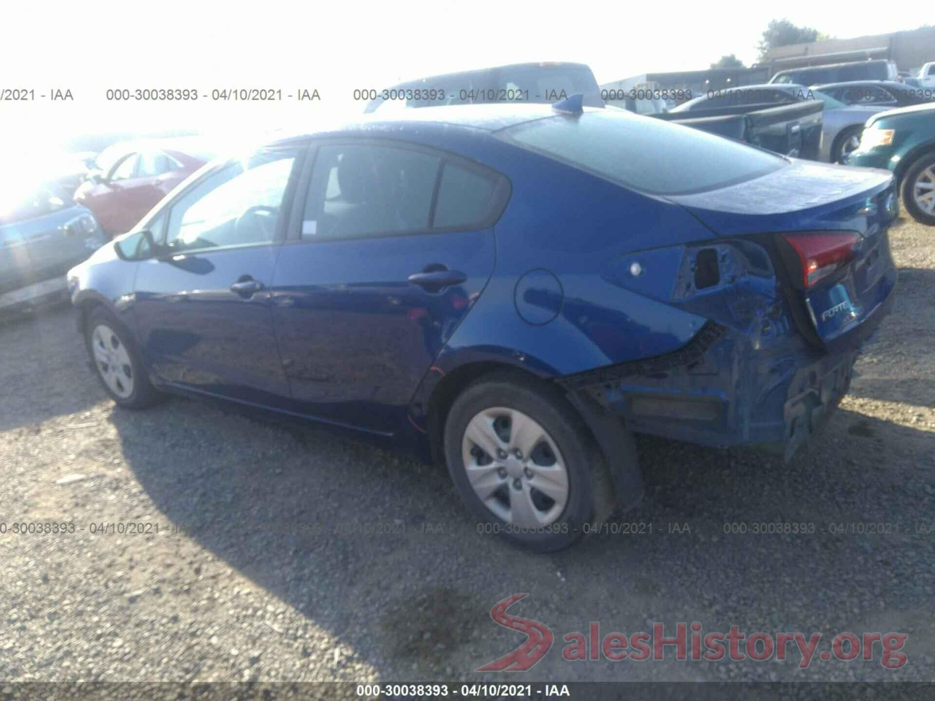 3KPFK4A72JE255037 2018 KIA FORTE