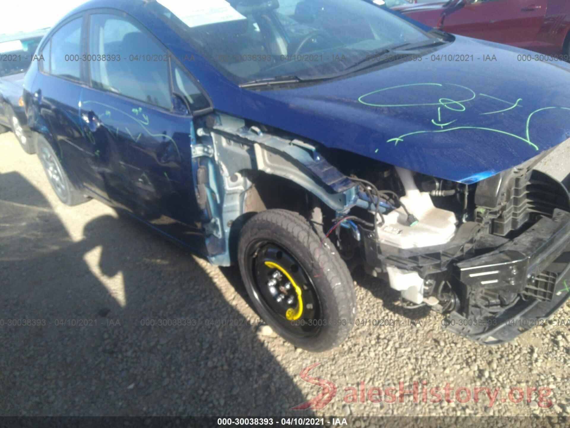 3KPFK4A72JE255037 2018 KIA FORTE