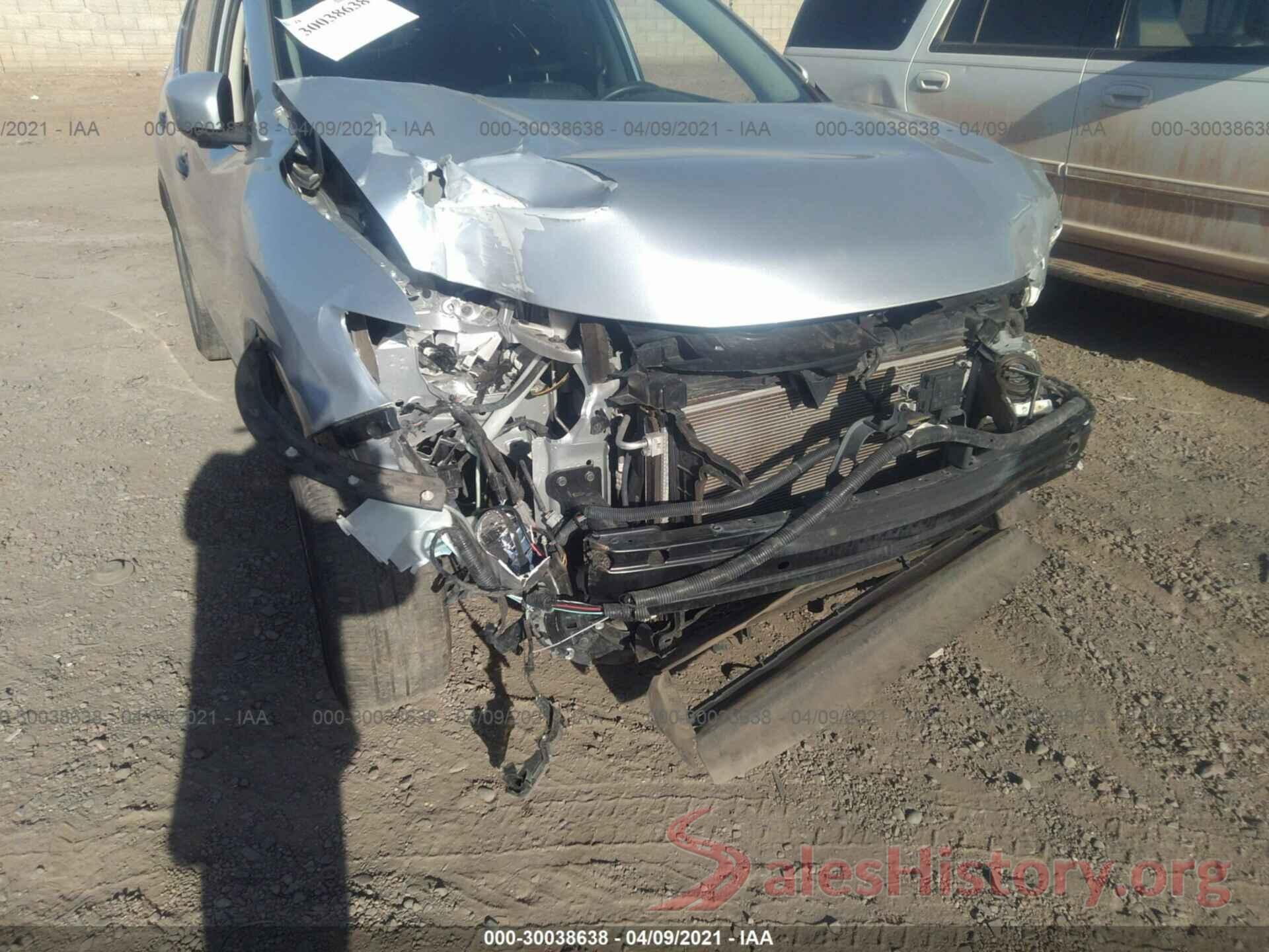 KNMAT2MV1JP516504 2018 NISSAN ROGUE