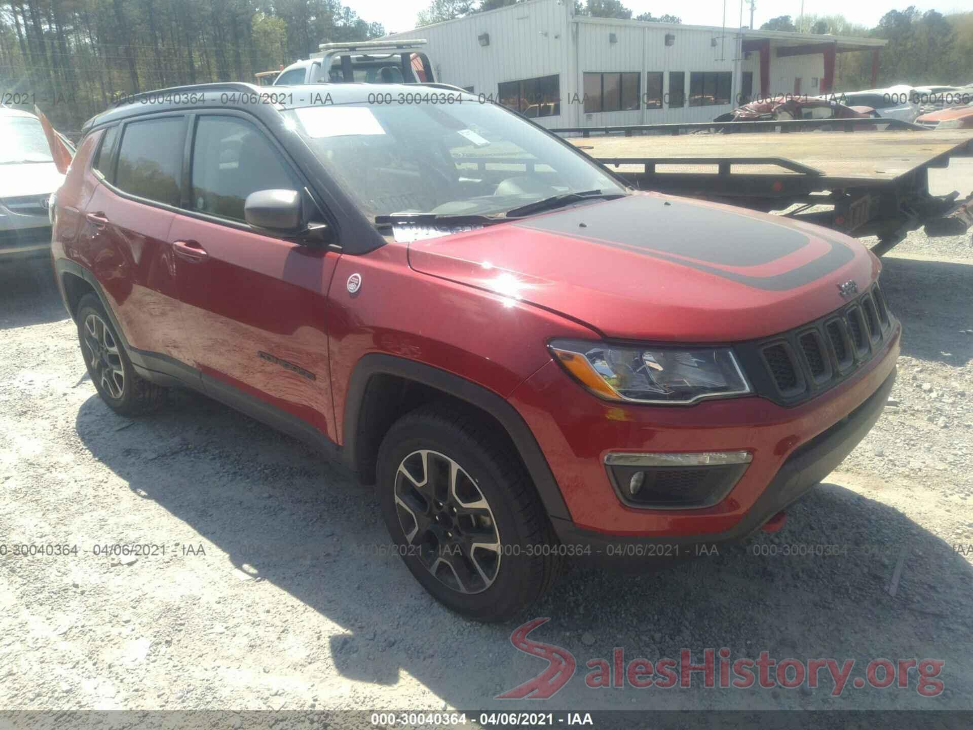 3C4NJDDB1JT451402 2018 JEEP COMPASS