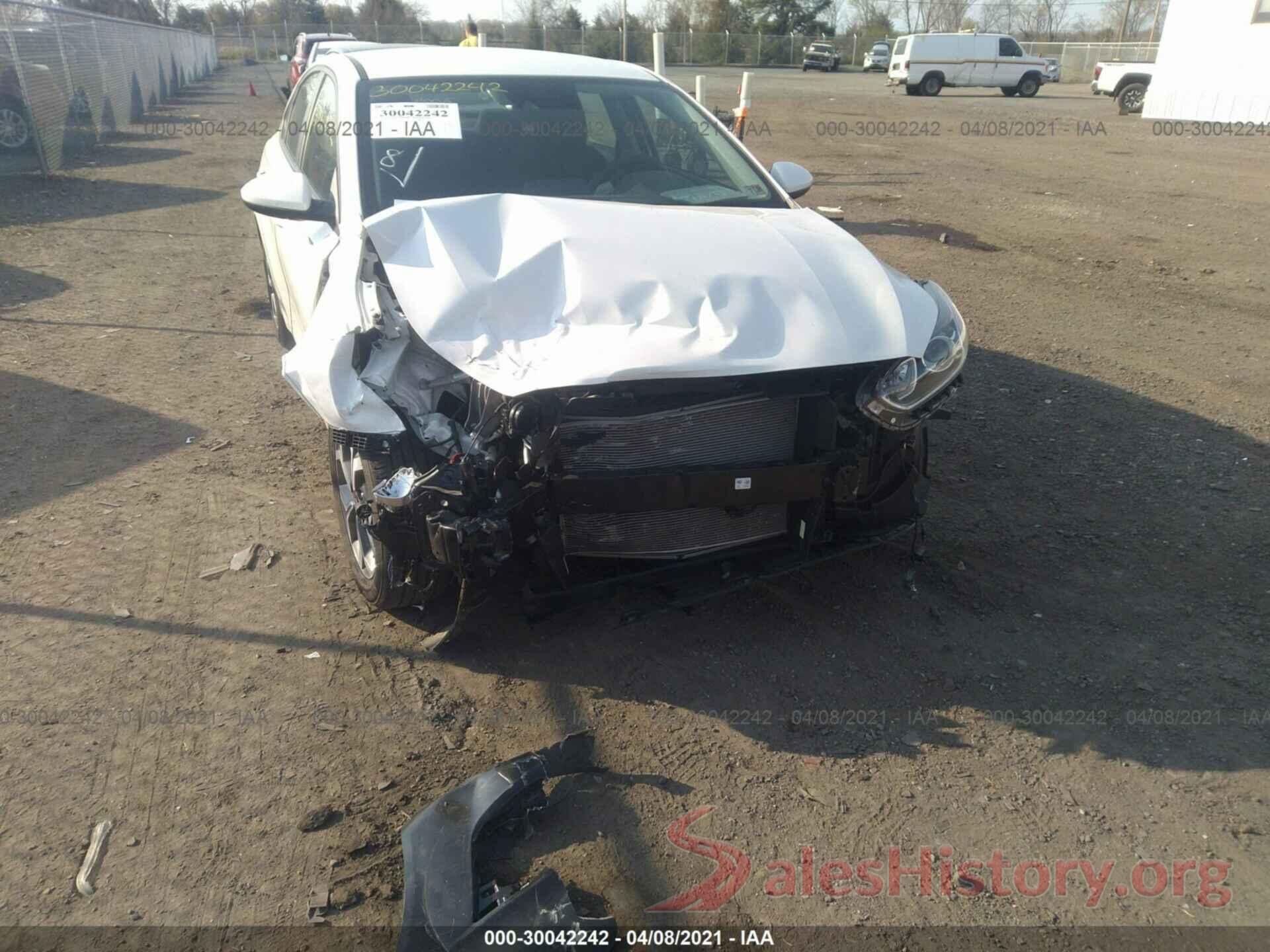 3KPF24AD5KE120660 2019 KIA FORTE