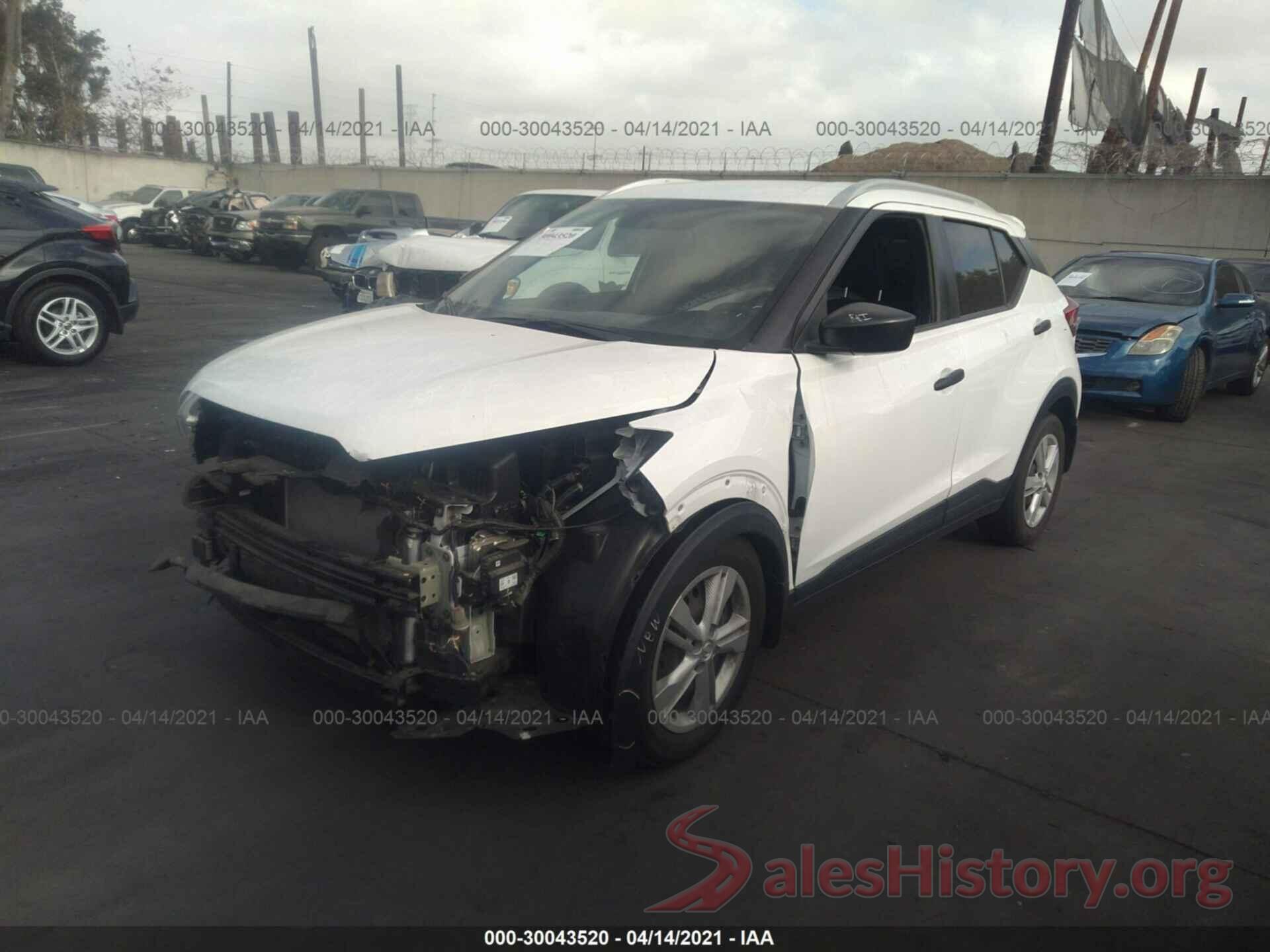 3N1CP5CUXJL526129 2018 NISSAN KICKS