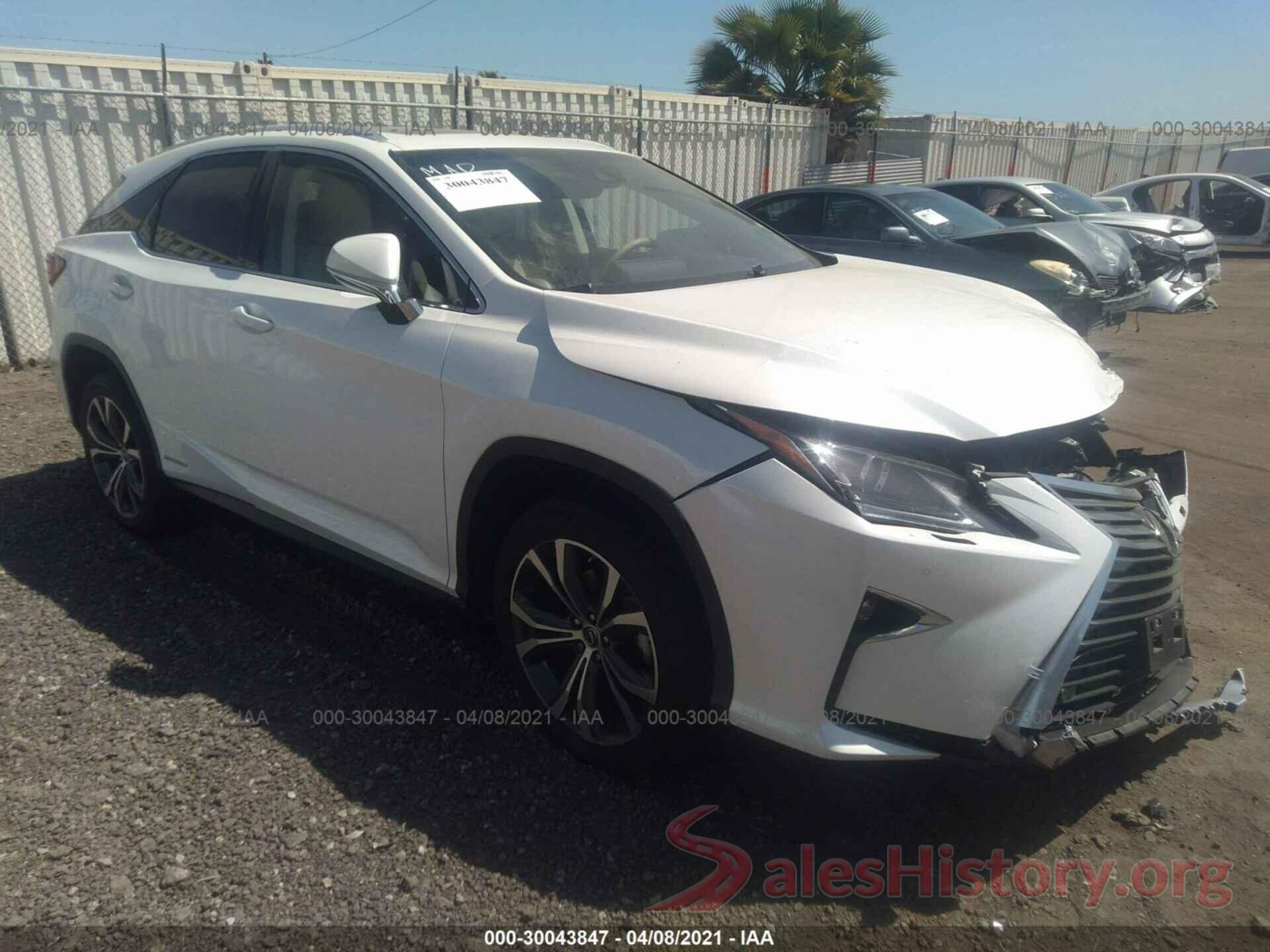 2T2BGMCA0KC038607 2019 LEXUS RX