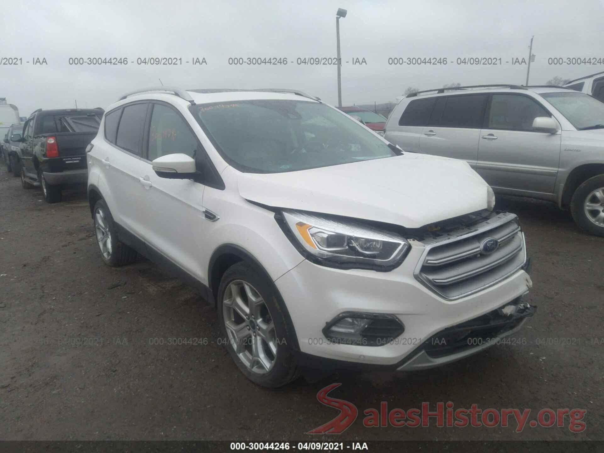 1FMCU9J93HUC71668 2017 FORD ESCAPE