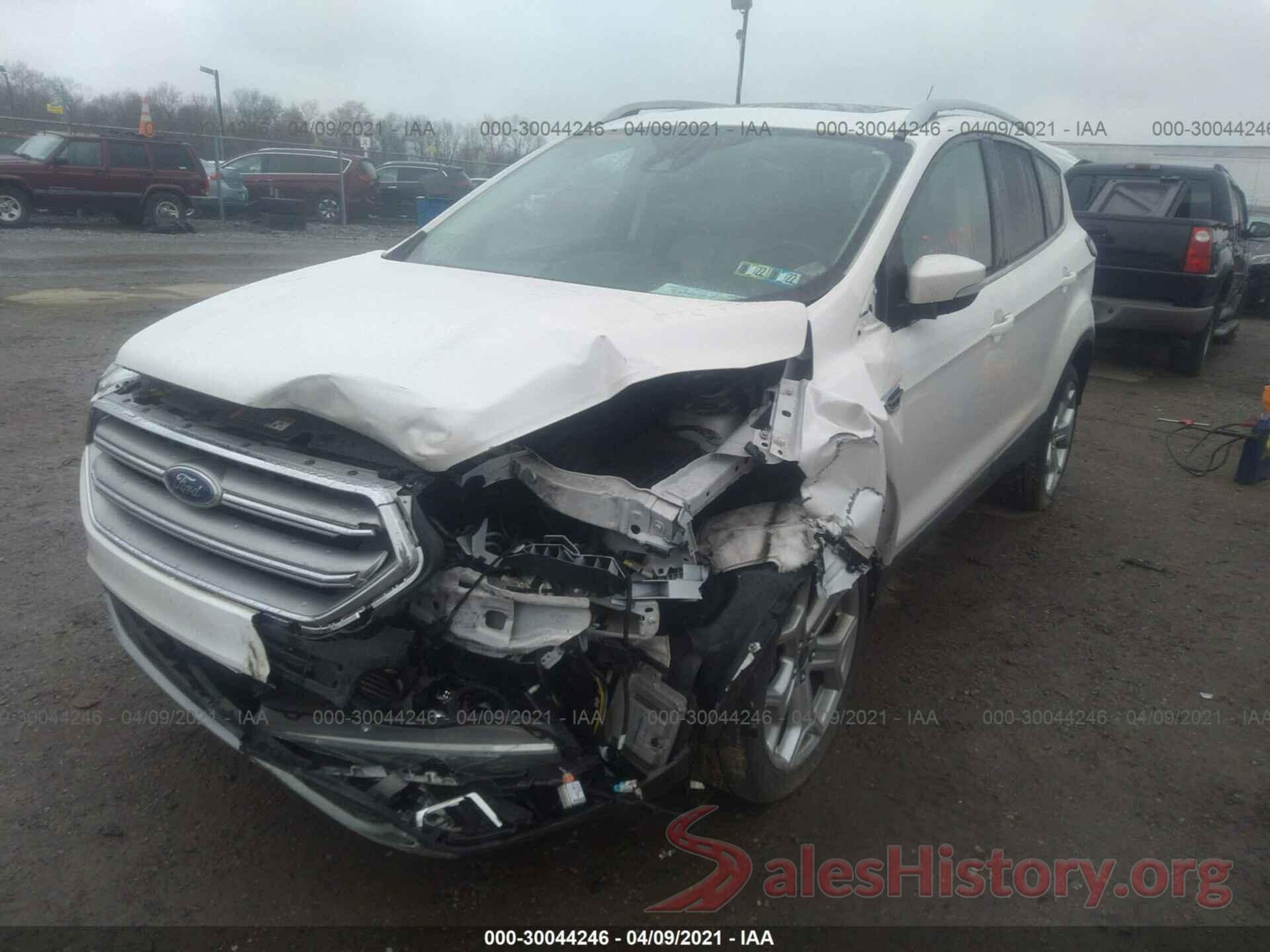 1FMCU9J93HUC71668 2017 FORD ESCAPE