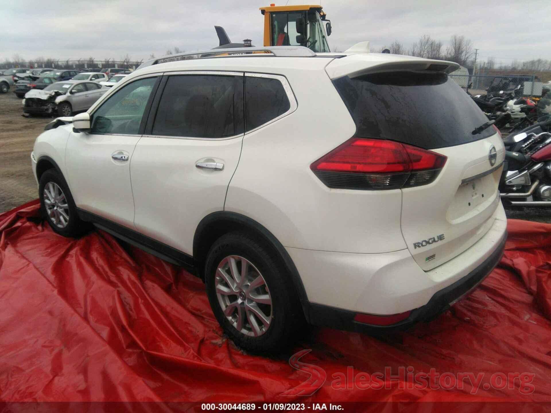 KNMAT2MV1HP563817 2017 NISSAN ROGUE