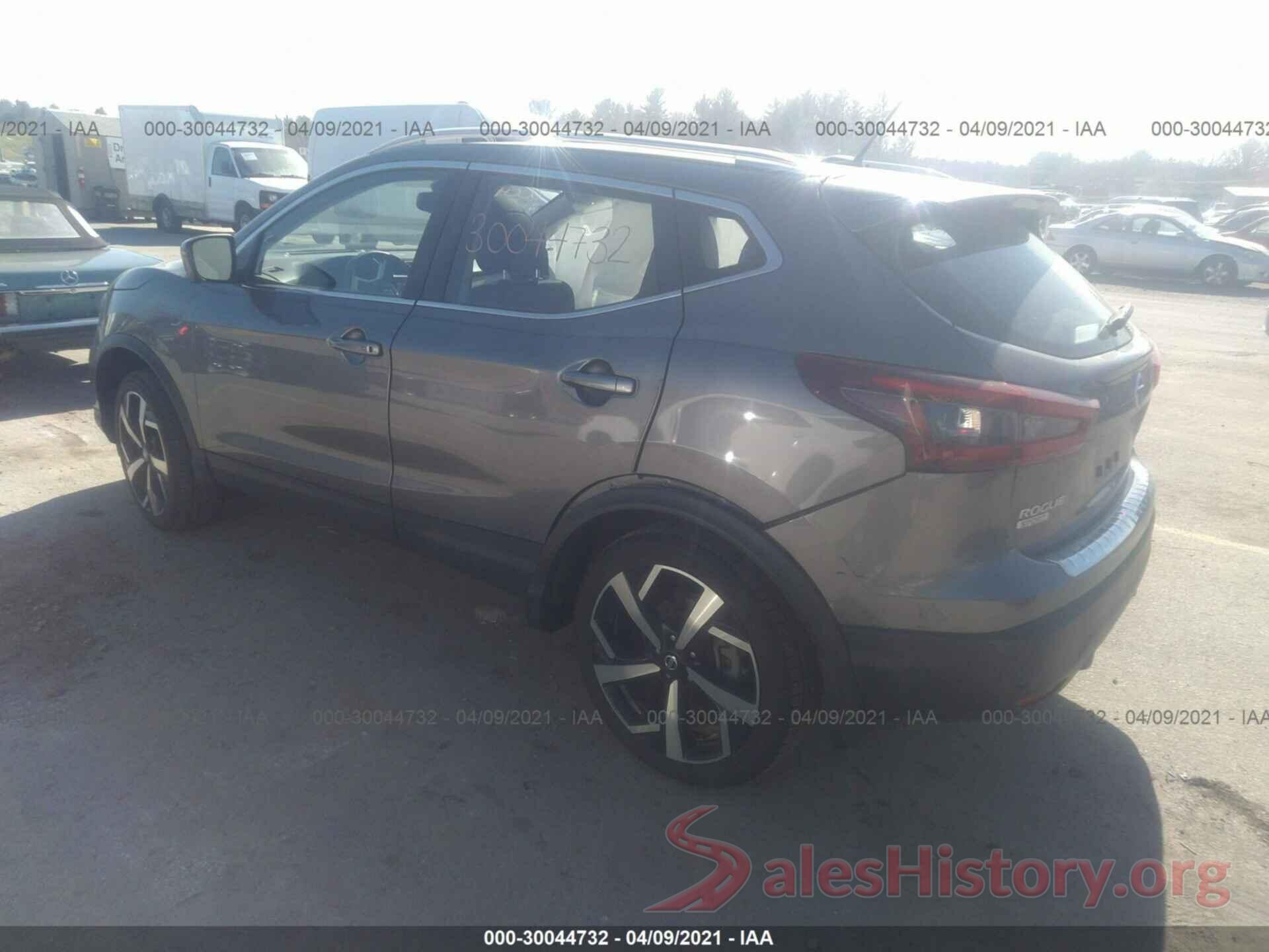 JN1BJ1CW7LW364562 2020 NISSAN ROGUE SPORT