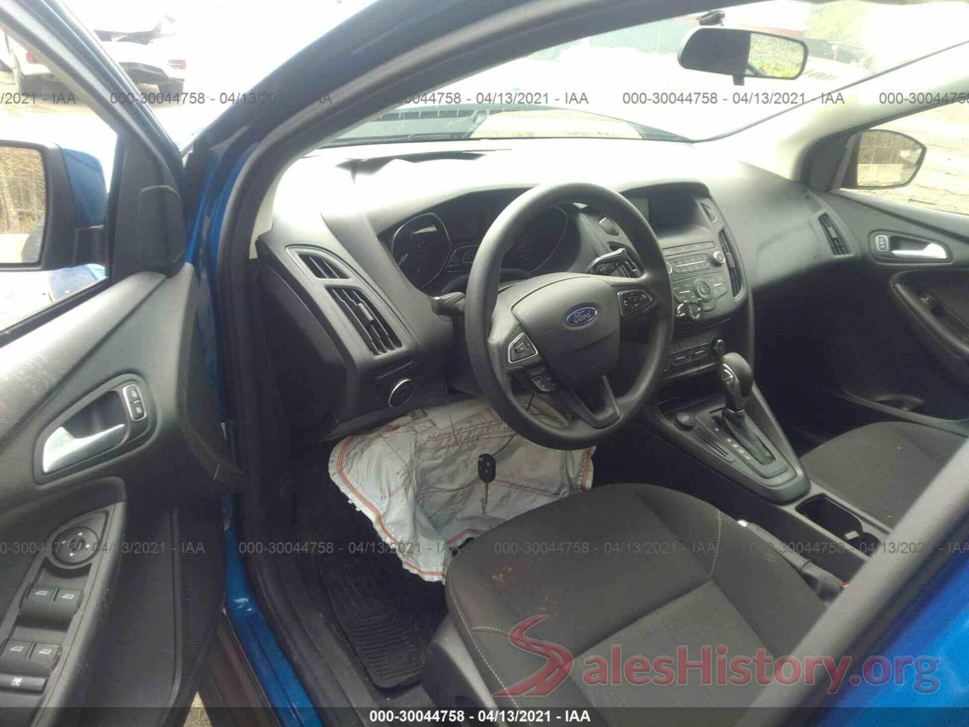 1FADP3F27JL255709 2018 FORD FOCUS