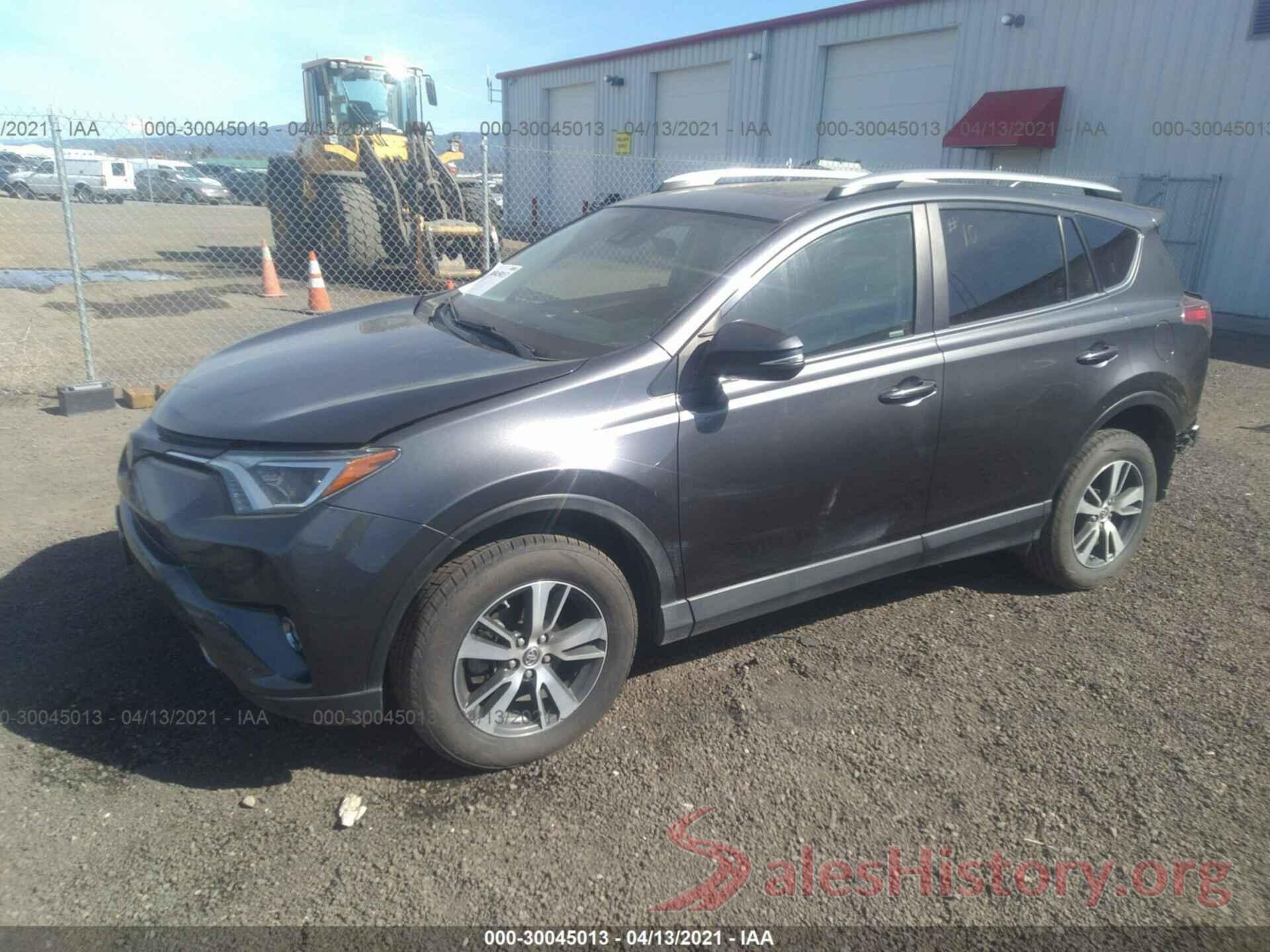 JTMRFREV5HJ716414 2017 TOYOTA RAV4