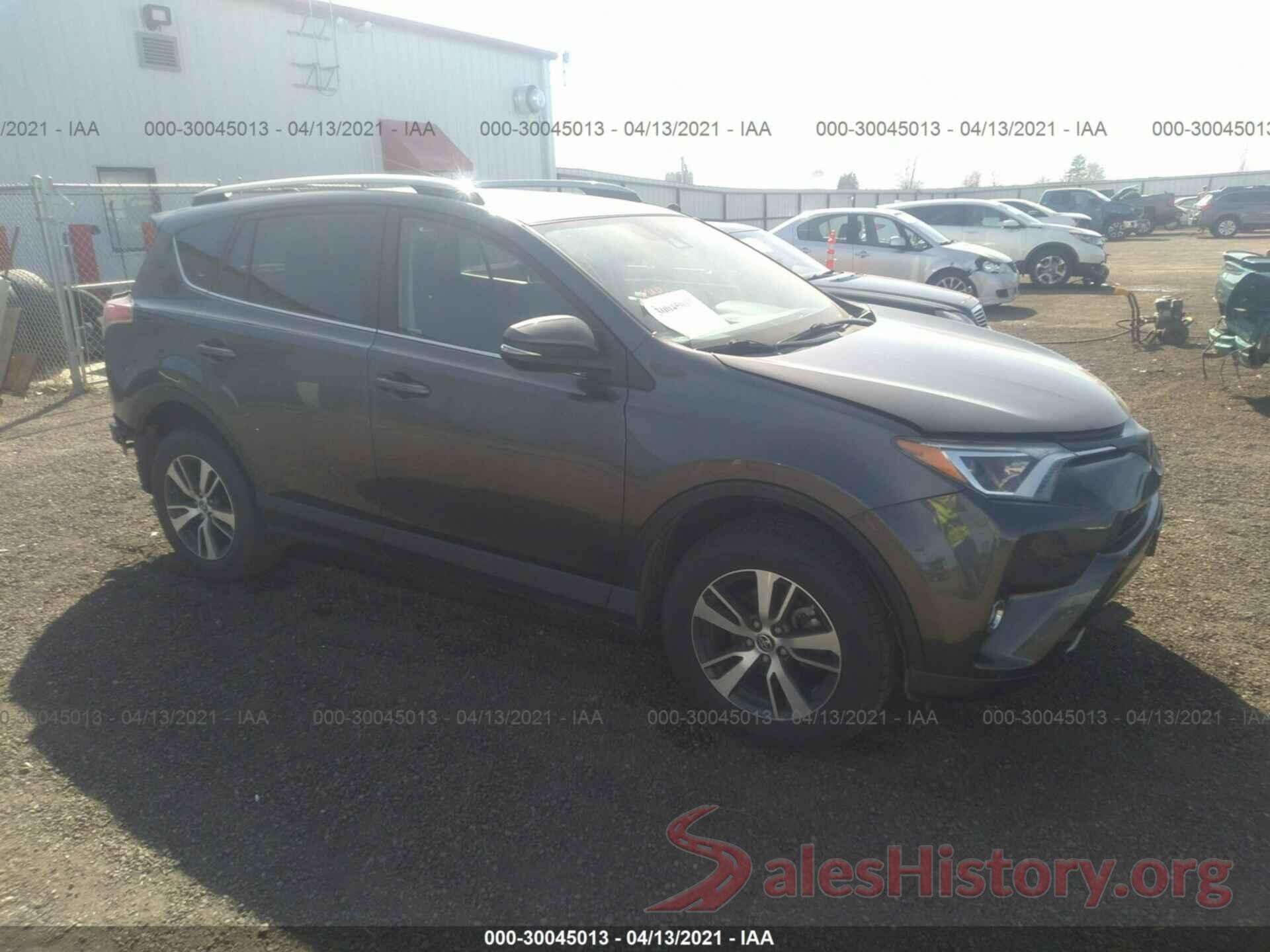 JTMRFREV5HJ716414 2017 TOYOTA RAV4