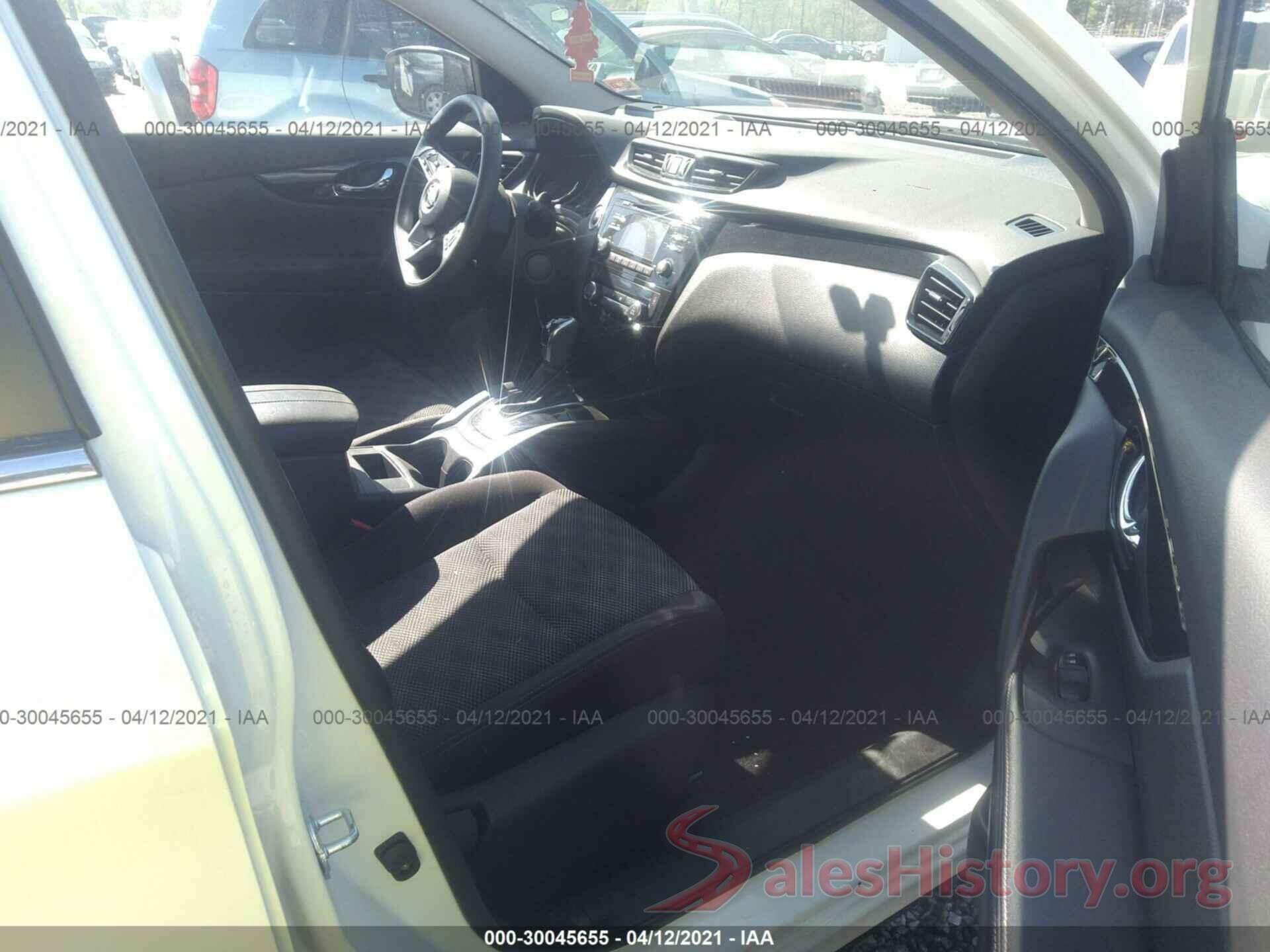 JN1BJ1CR9HW129078 2017 NISSAN ROGUE SPORT