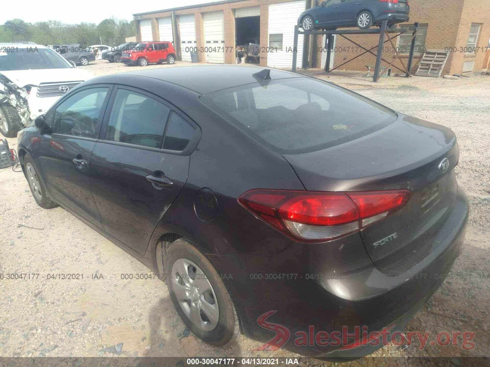 3KPFL4A75HE138155 2017 KIA FORTE