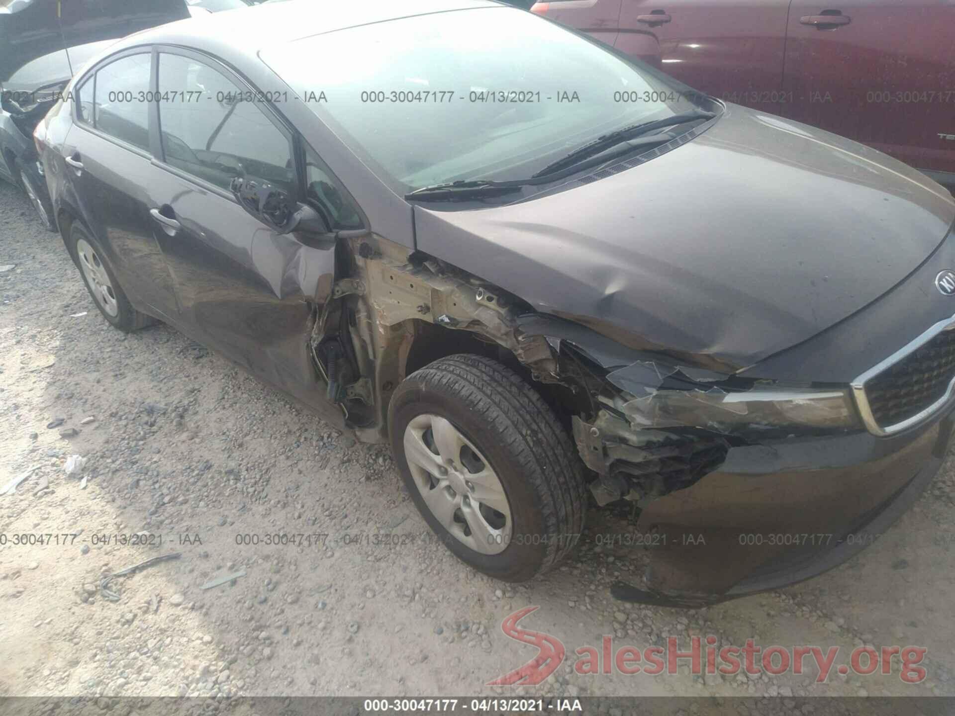 3KPFL4A75HE138155 2017 KIA FORTE