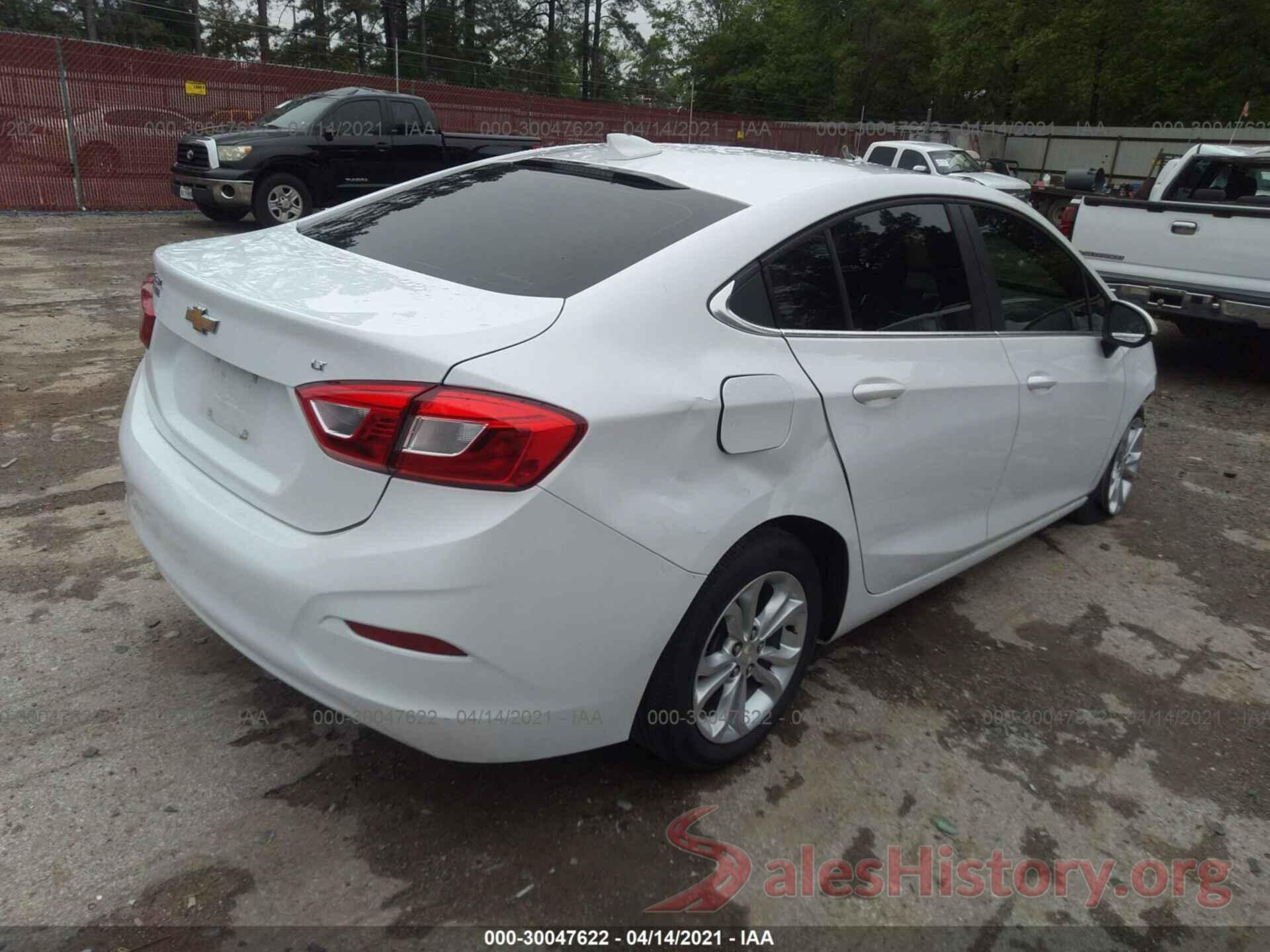 1G1BE5SM9K7116193 2019 CHEVROLET CRUZE