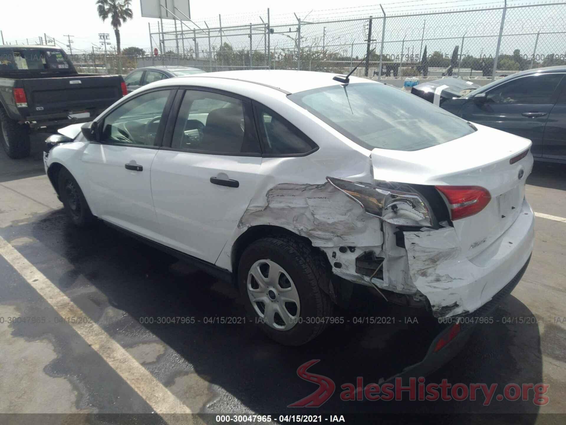 1FADP3E23JL211868 2018 FORD FOCUS