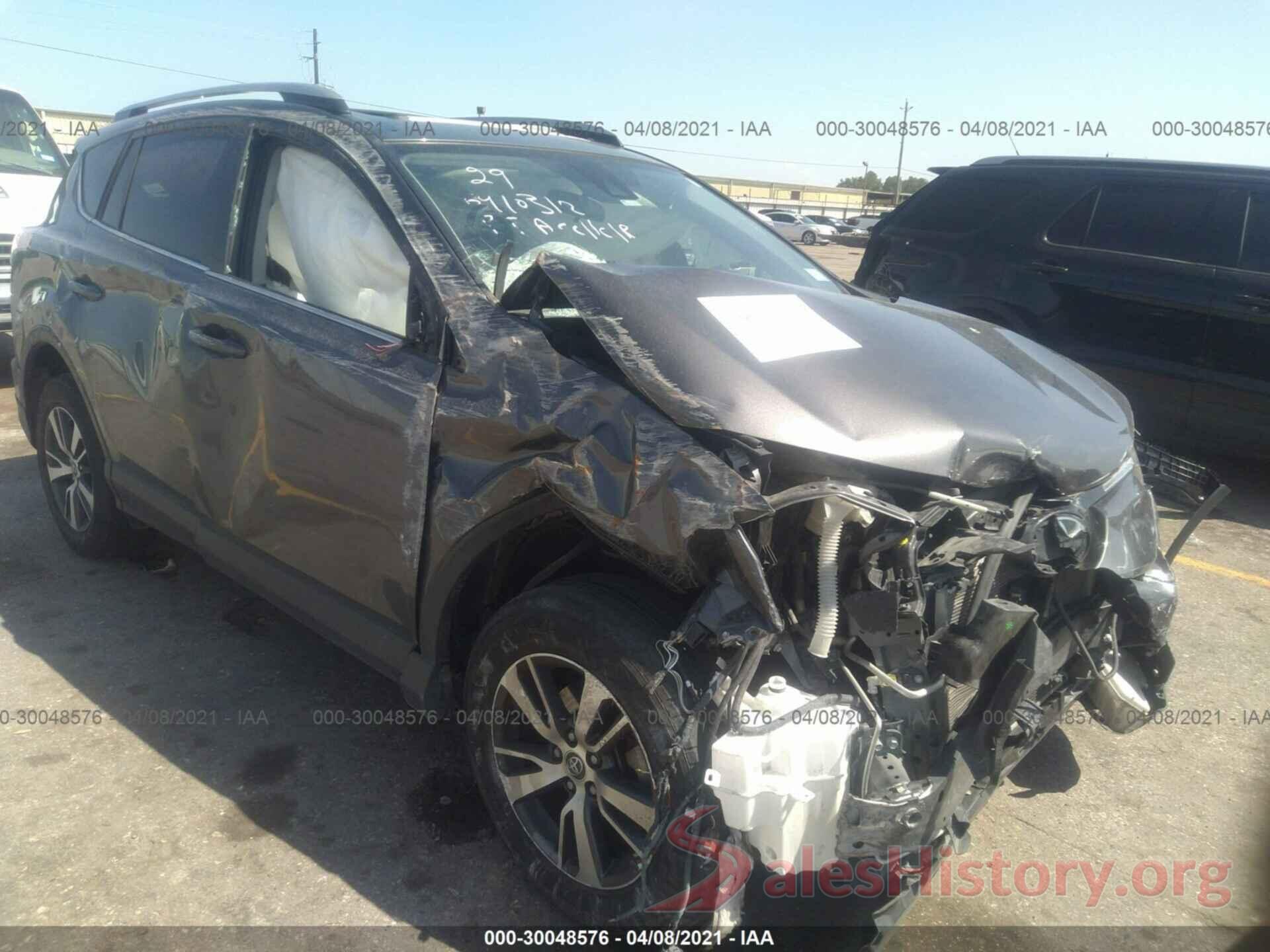 JTMWFREV3JJ150942 2018 TOYOTA RAV4