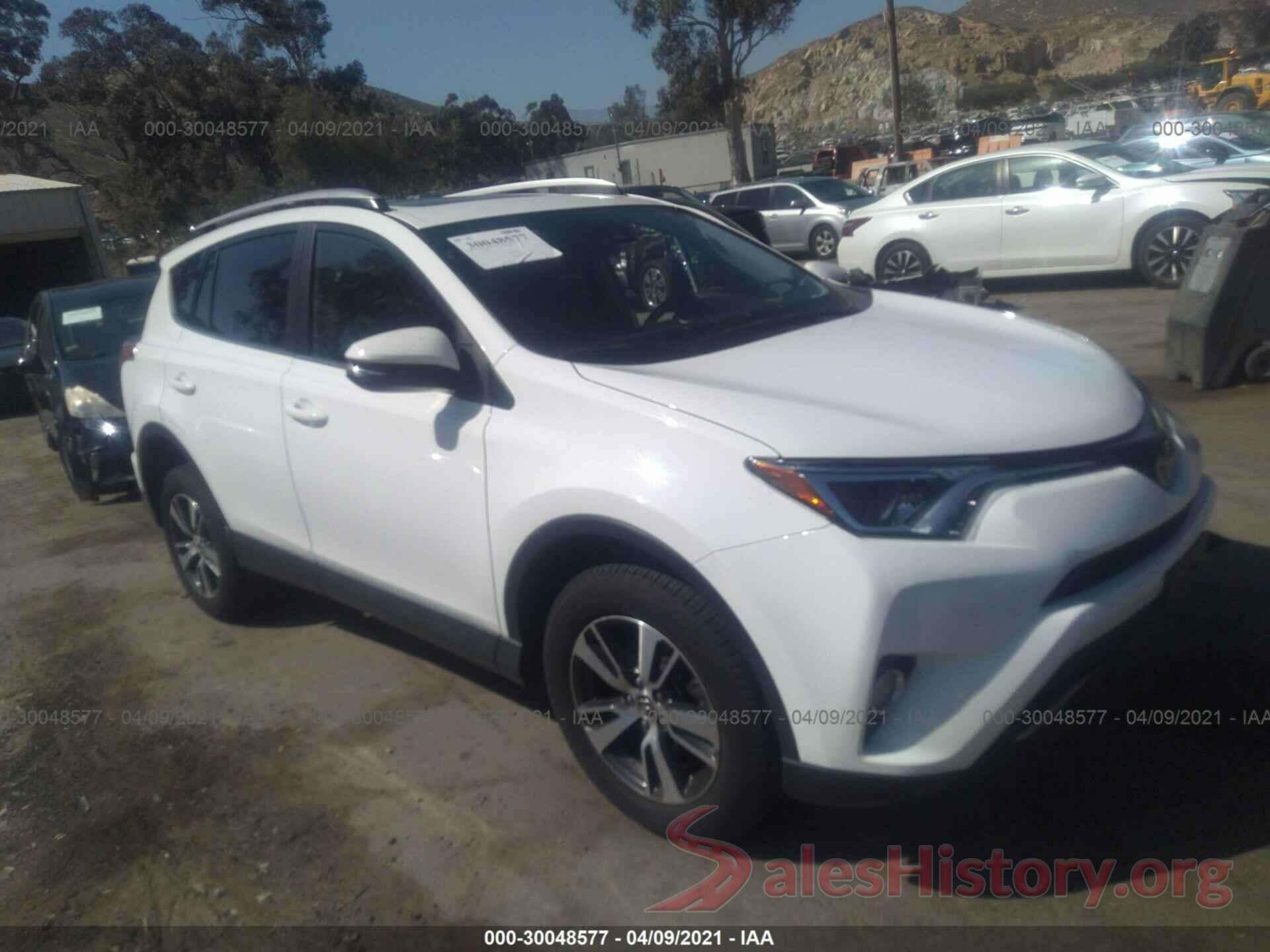 JTMWFREV6HJ119212 2017 TOYOTA RAV4