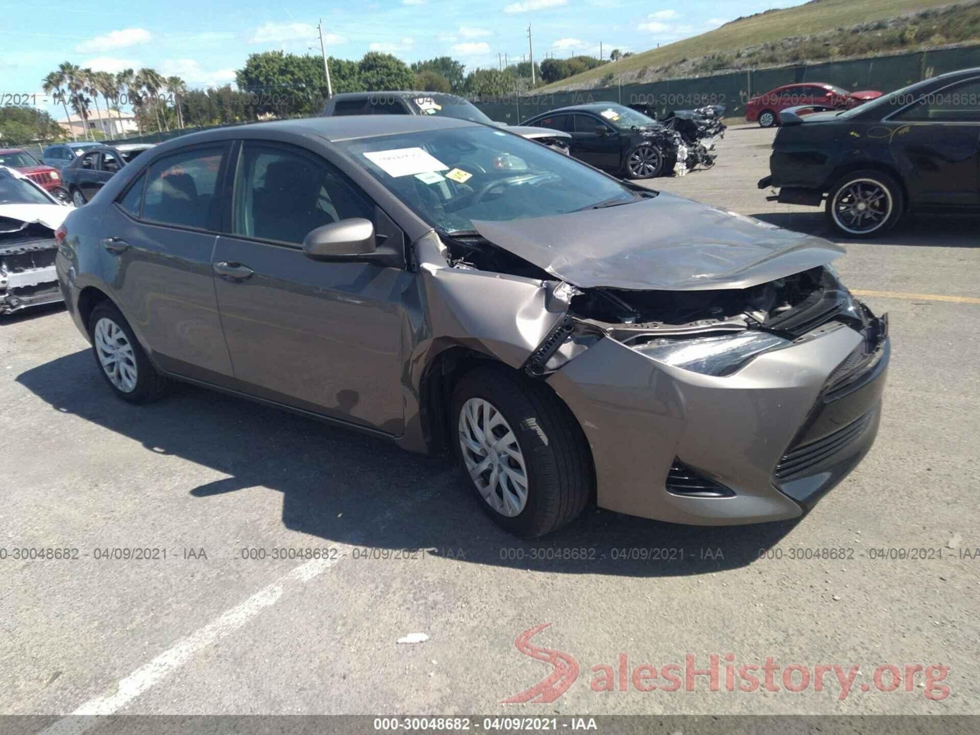 5YFBURHEXJP810096 2018 TOYOTA COROLLA