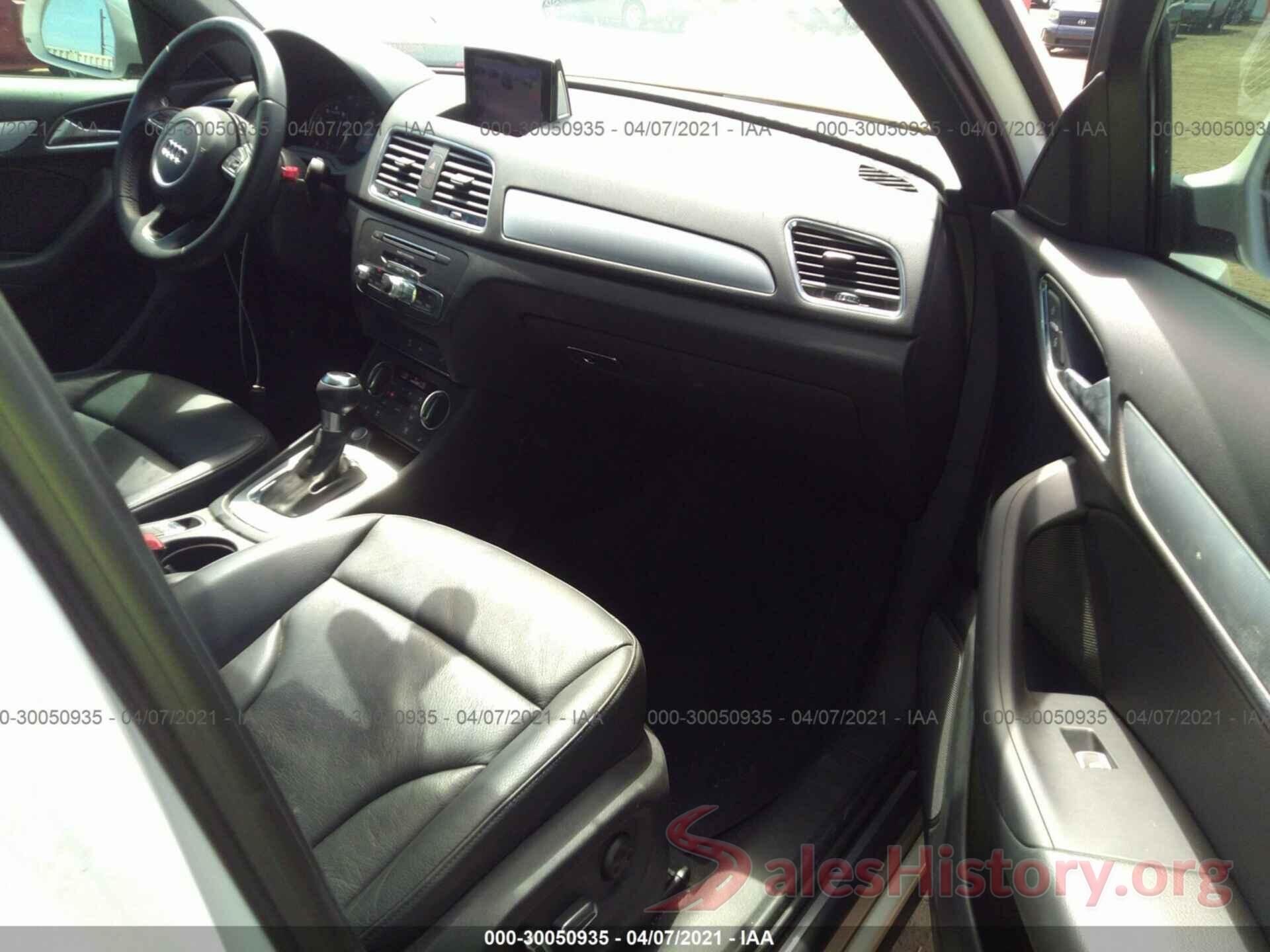 WA1BCCFS1JR009677 2018 AUDI Q3