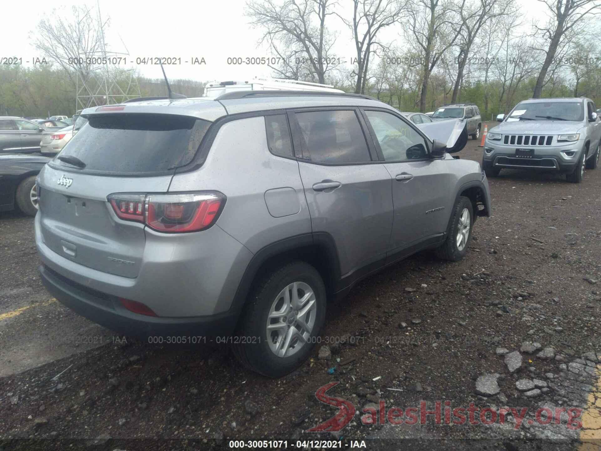 3C4NJCAB3JT272132 2018 JEEP COMPASS