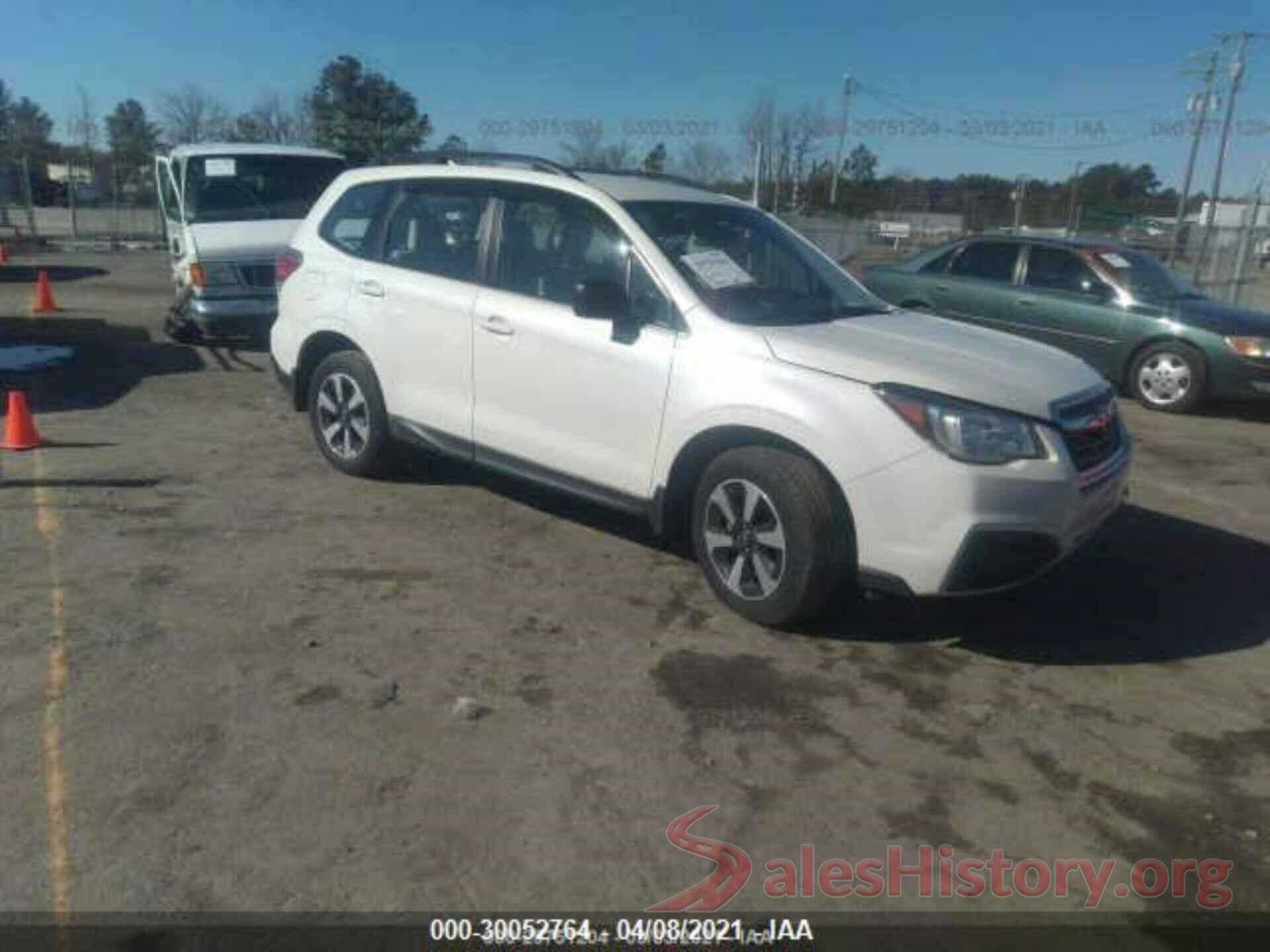 JF2SJABC7JH605723 2018 SUBARU FORESTER