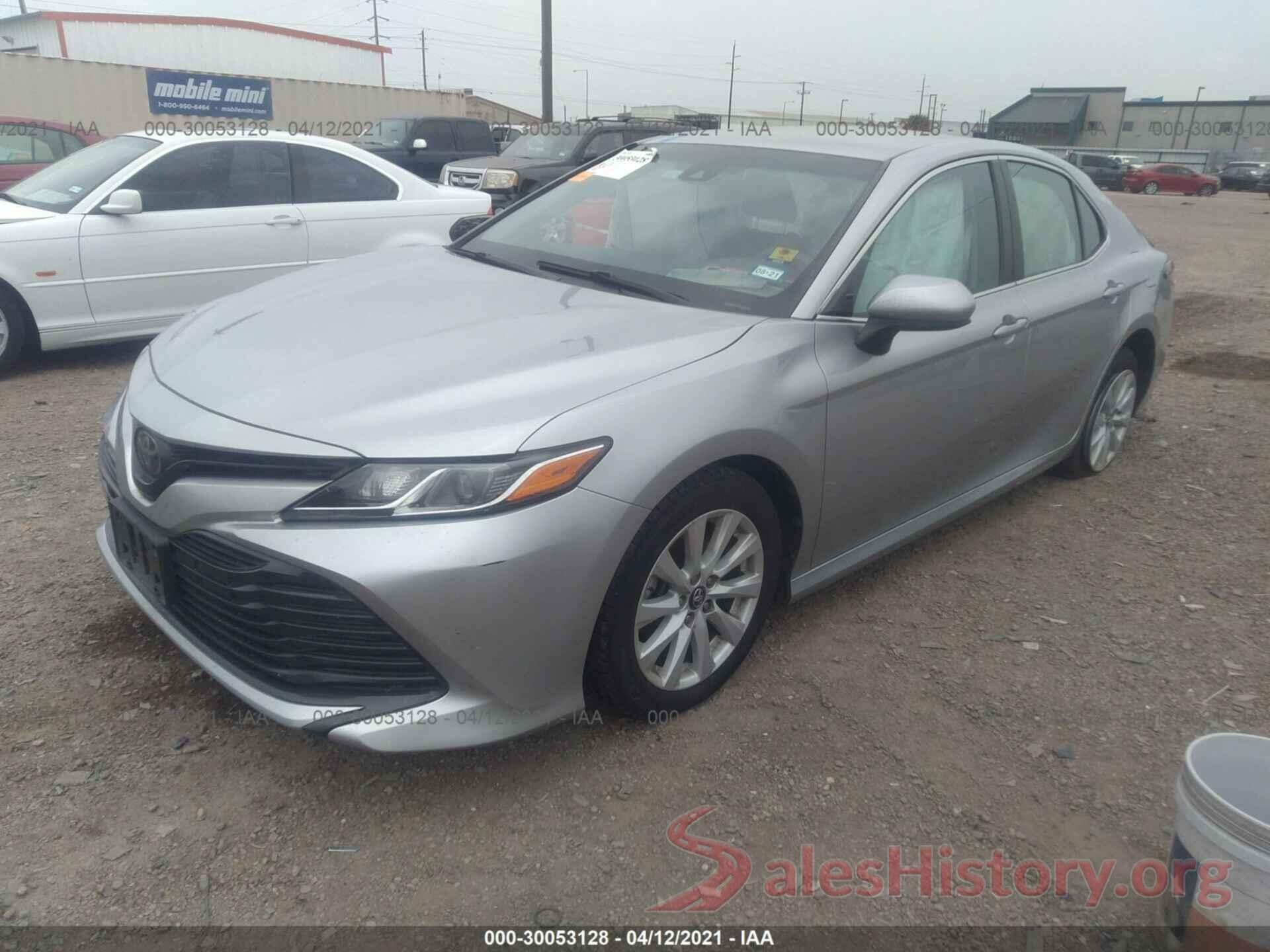 4T1B11HK4JU568419 2018 TOYOTA CAMRY