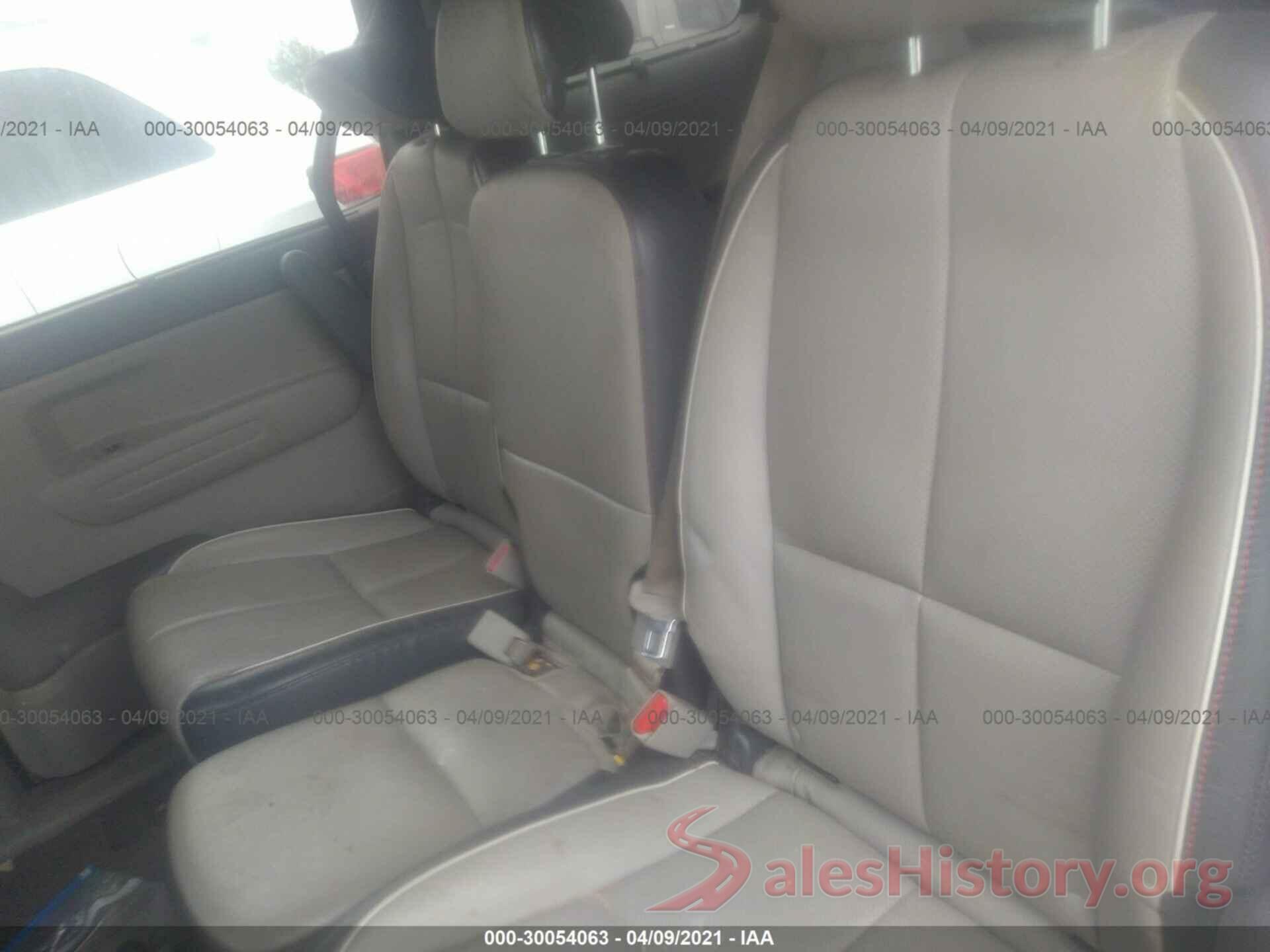 KNDMB5C1XH6250092 2017 KIA SEDONA