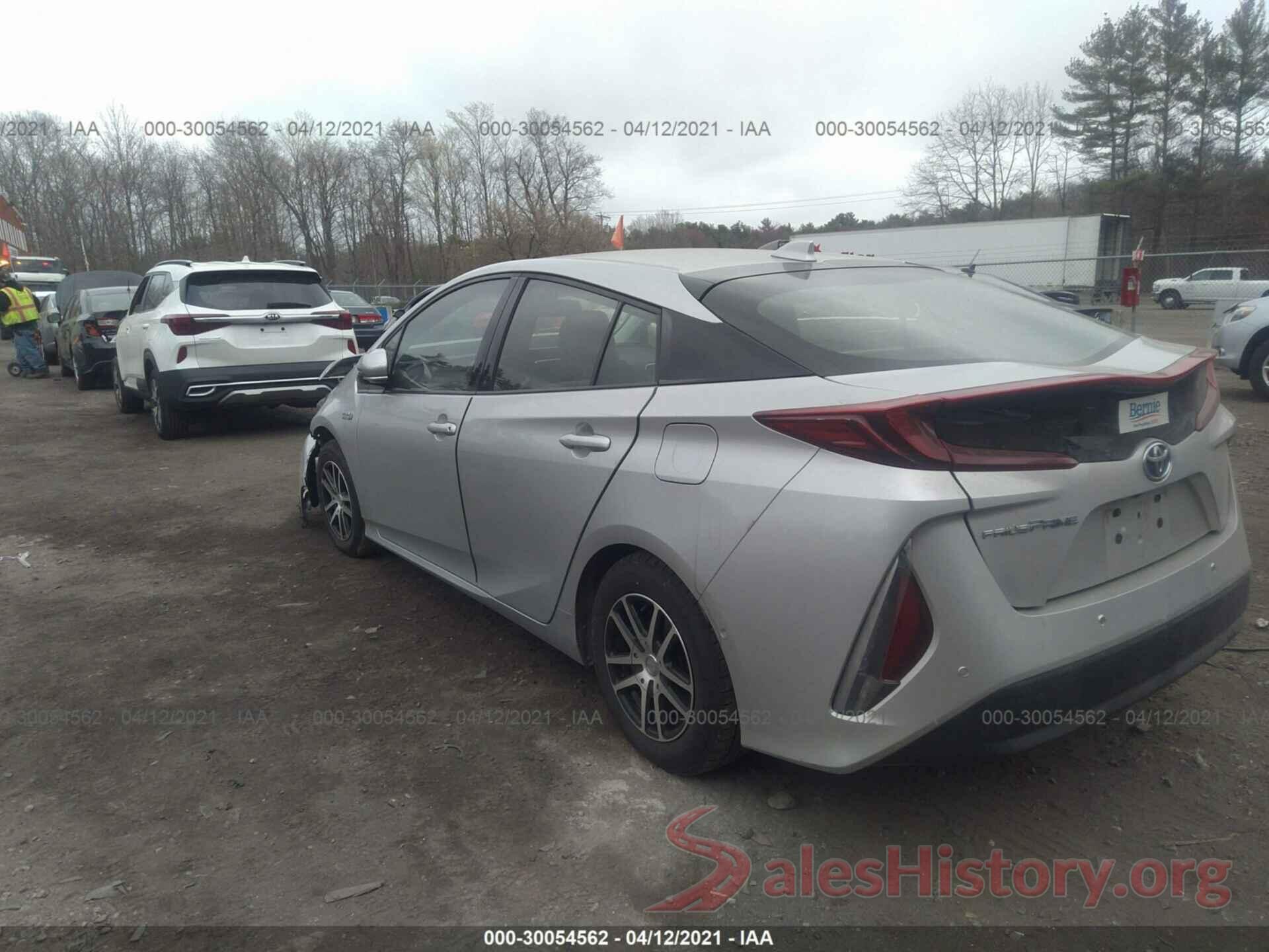 JTDKARFP2H3046129 2017 TOYOTA PRIUS PRIME