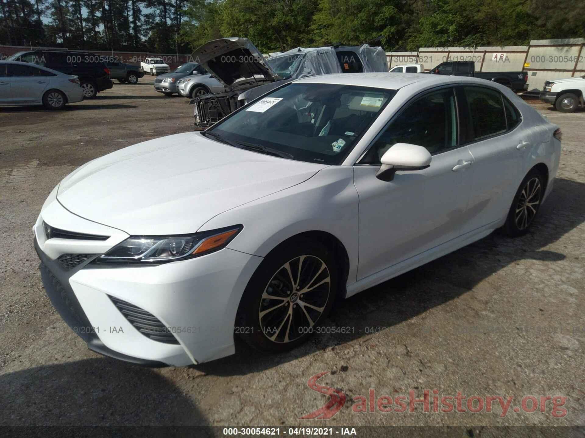 4T1B11HK8KU240471 2019 TOYOTA CAMRY