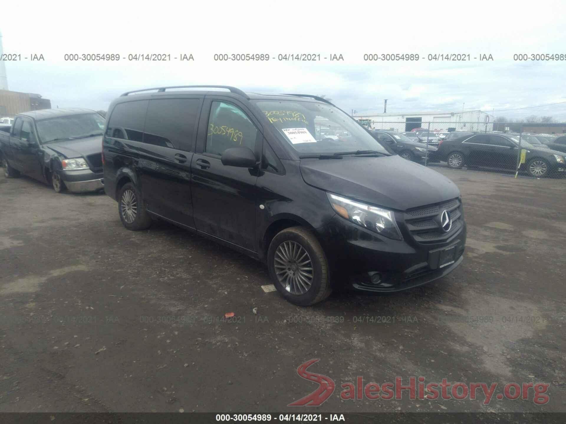 WD4PG2EE5H3339637 2017 MERCEDES-BENZ METRIS PASSENGER VAN