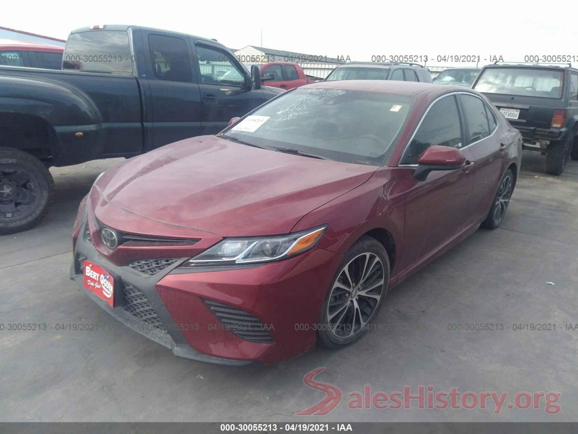 4T1B11HK7JU569161 2018 TOYOTA CAMRY