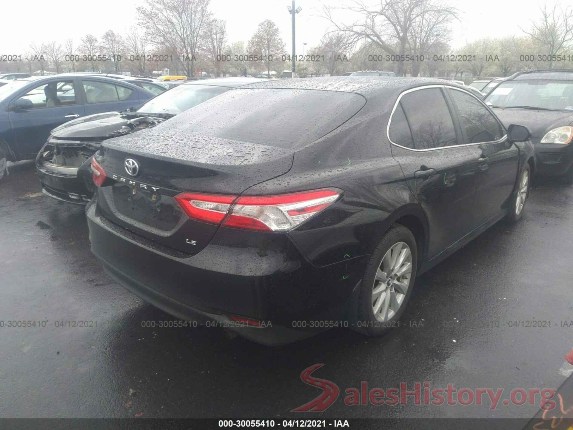 4T1B11HKXJU145943 2018 TOYOTA CAMRY