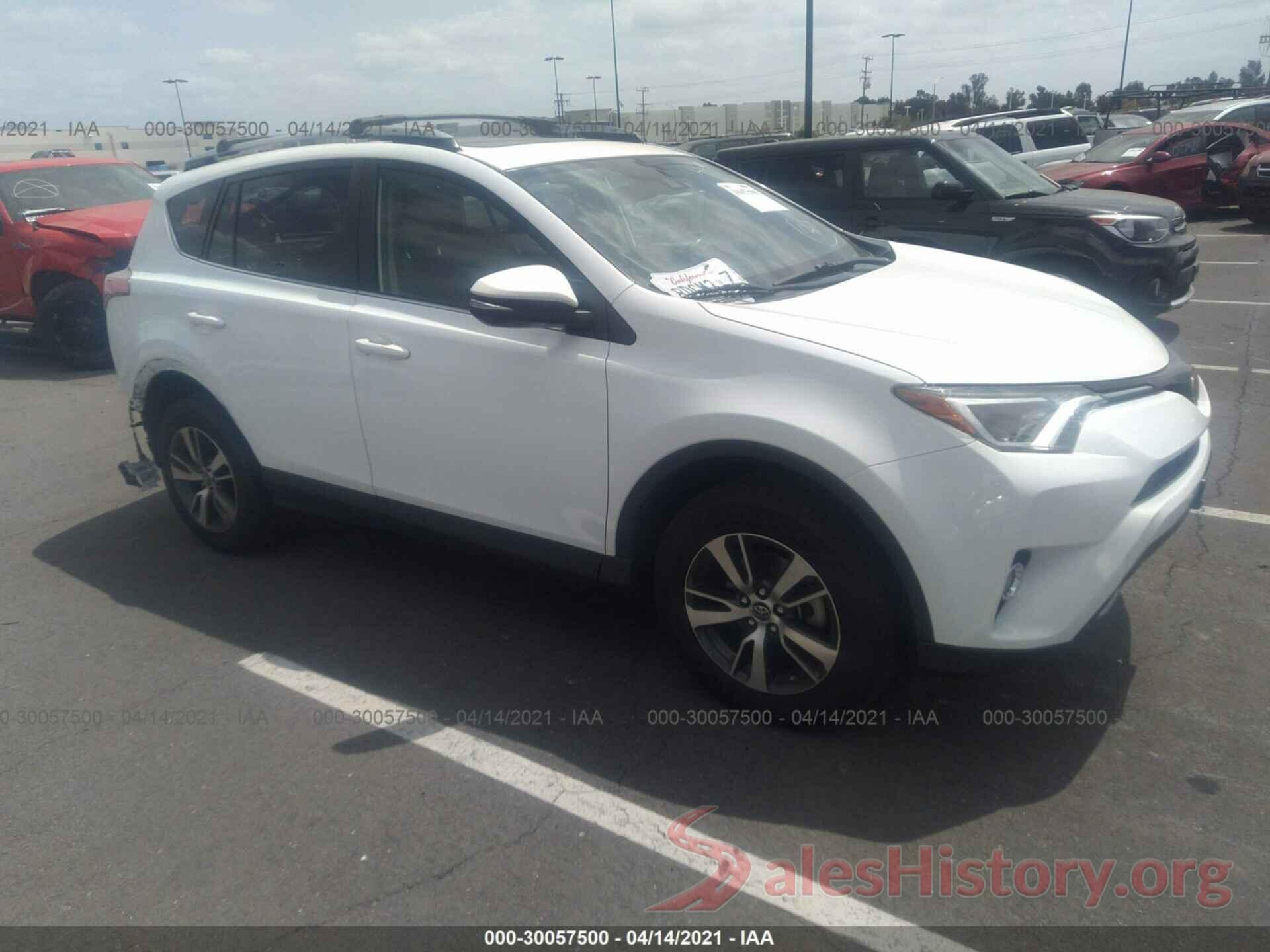 JTMWFREV0JD120196 2018 TOYOTA RAV4