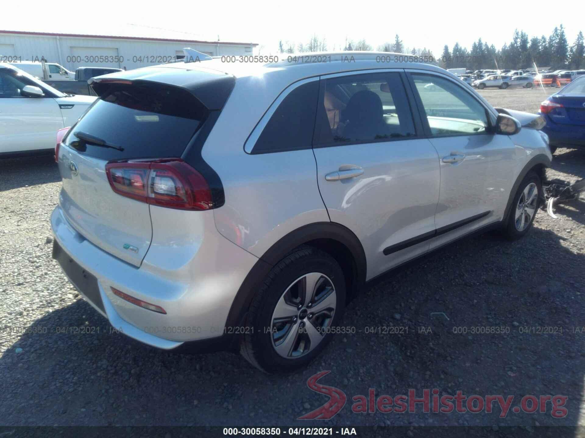 KNDCB3LC4K5223095 2019 KIA NIRO