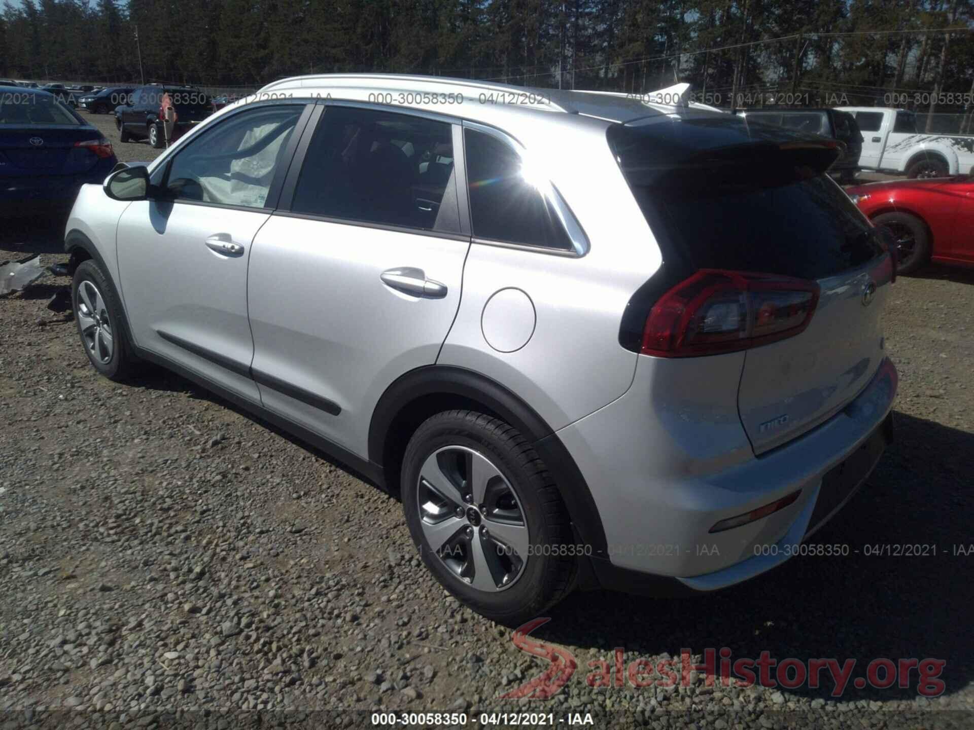 KNDCB3LC4K5223095 2019 KIA NIRO