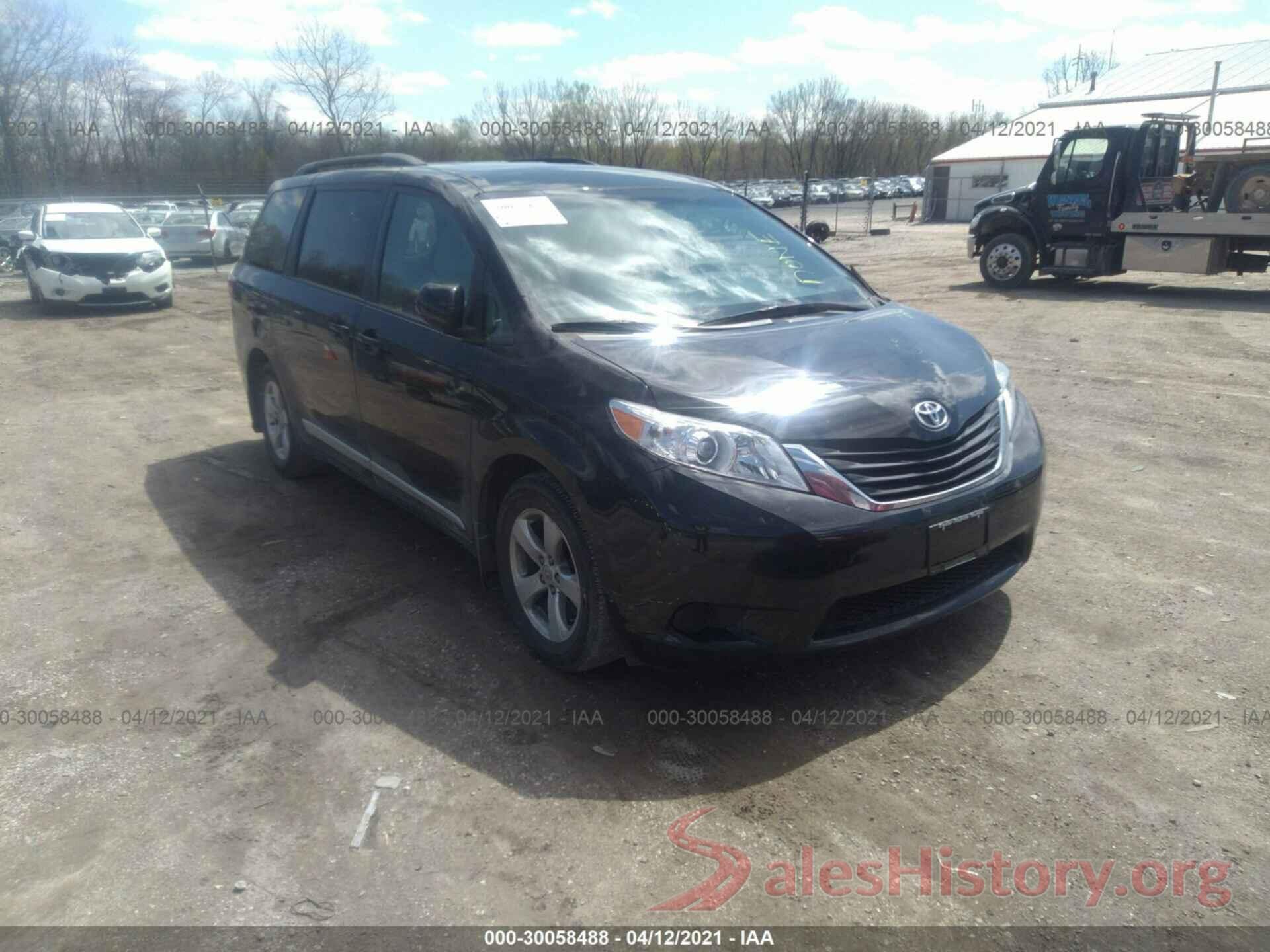 5TDKK3DC8GS722025 2016 TOYOTA SIENNA