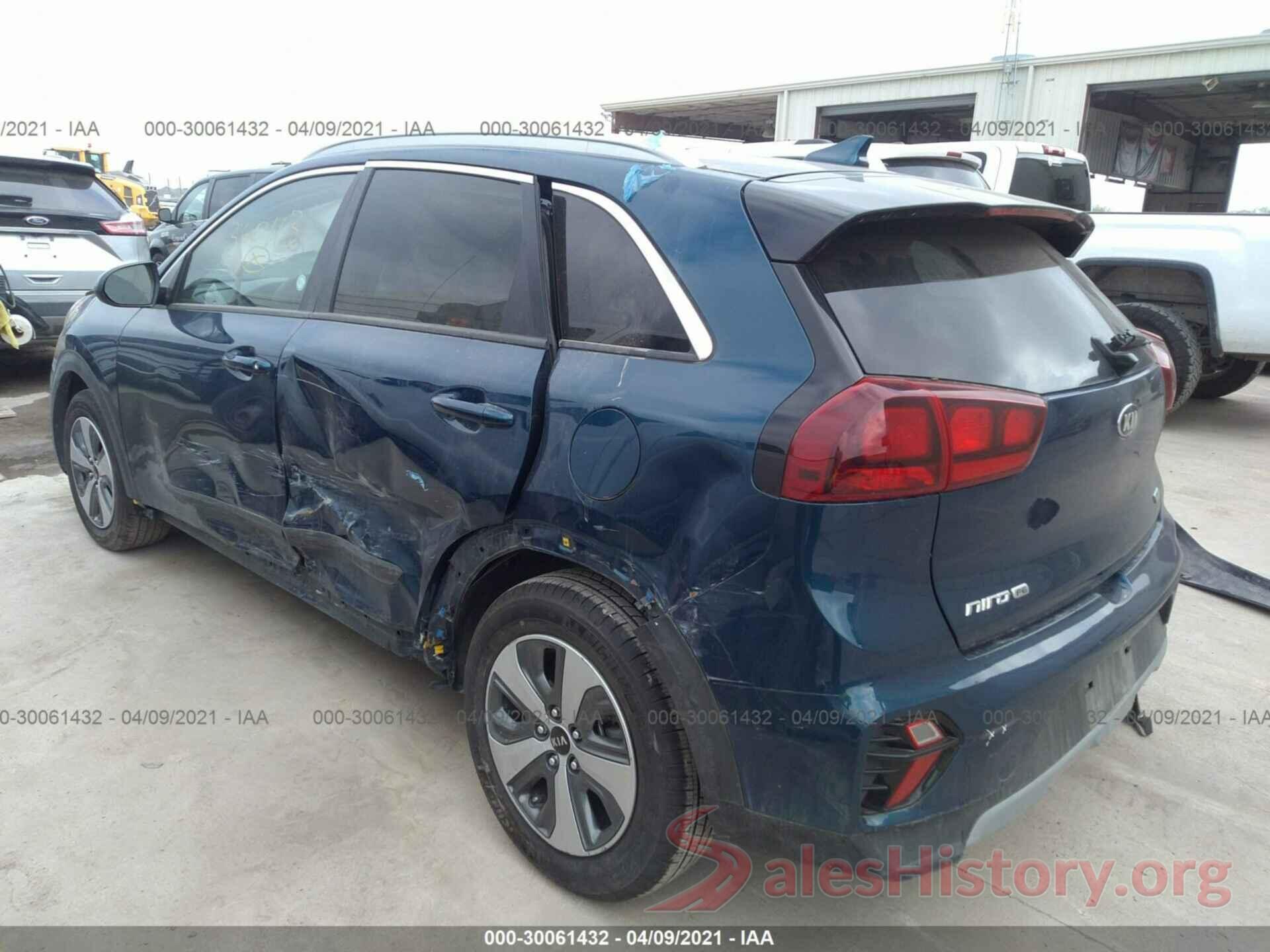 KNDCB3LC5L5360113 2020 KIA NIRO