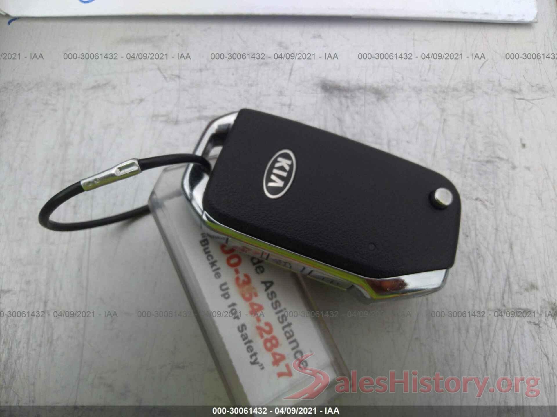 KNDCB3LC5L5360113 2020 KIA NIRO