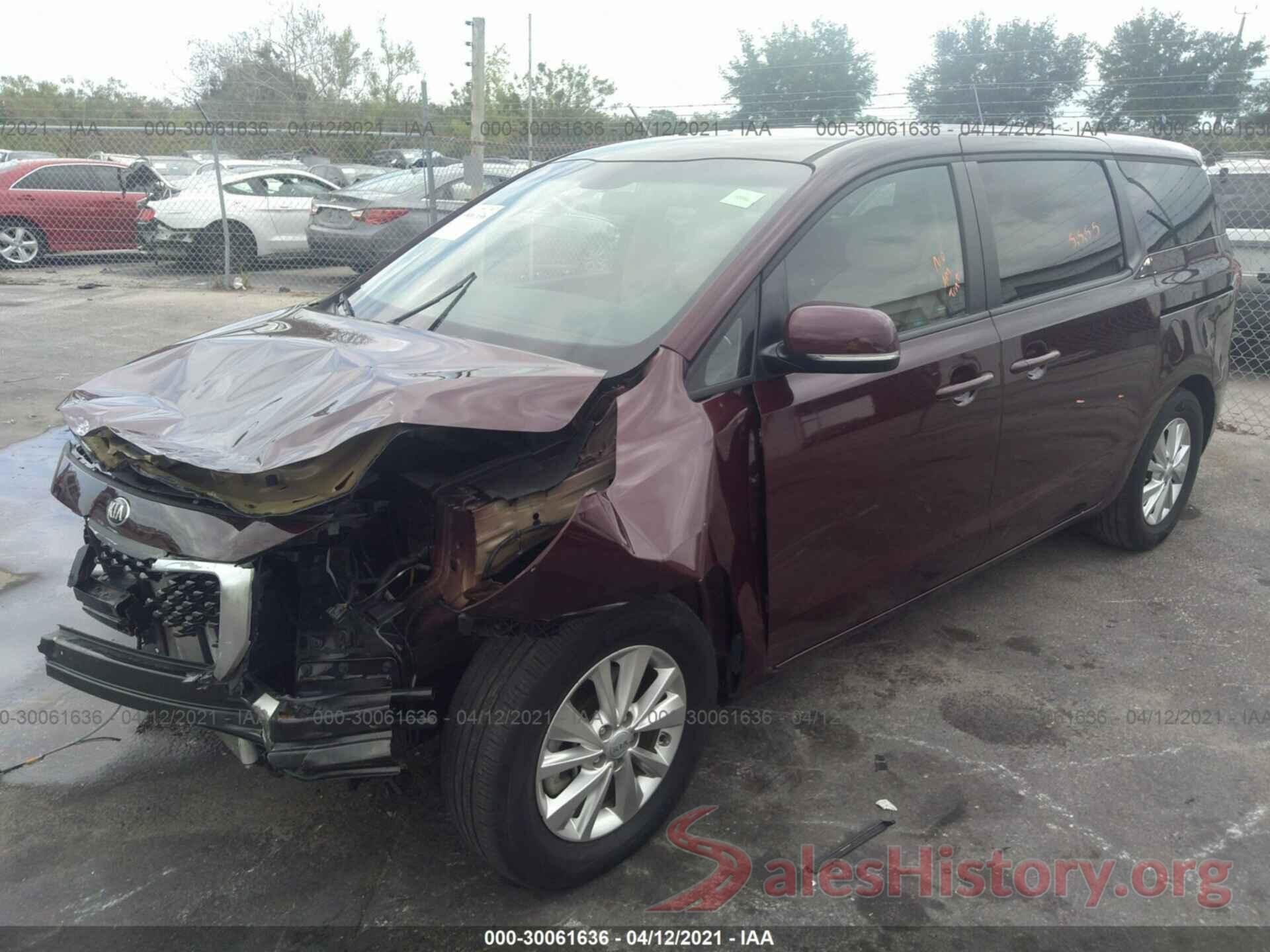 KNDMB5C11J6395785 2018 KIA SEDONA