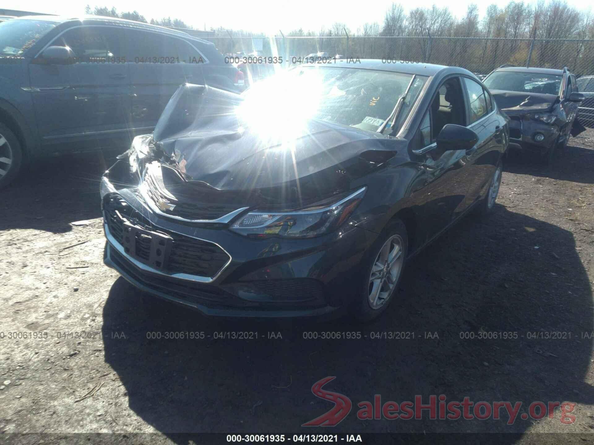 1G1BE5SM4J7157037 2018 CHEVROLET CRUZE