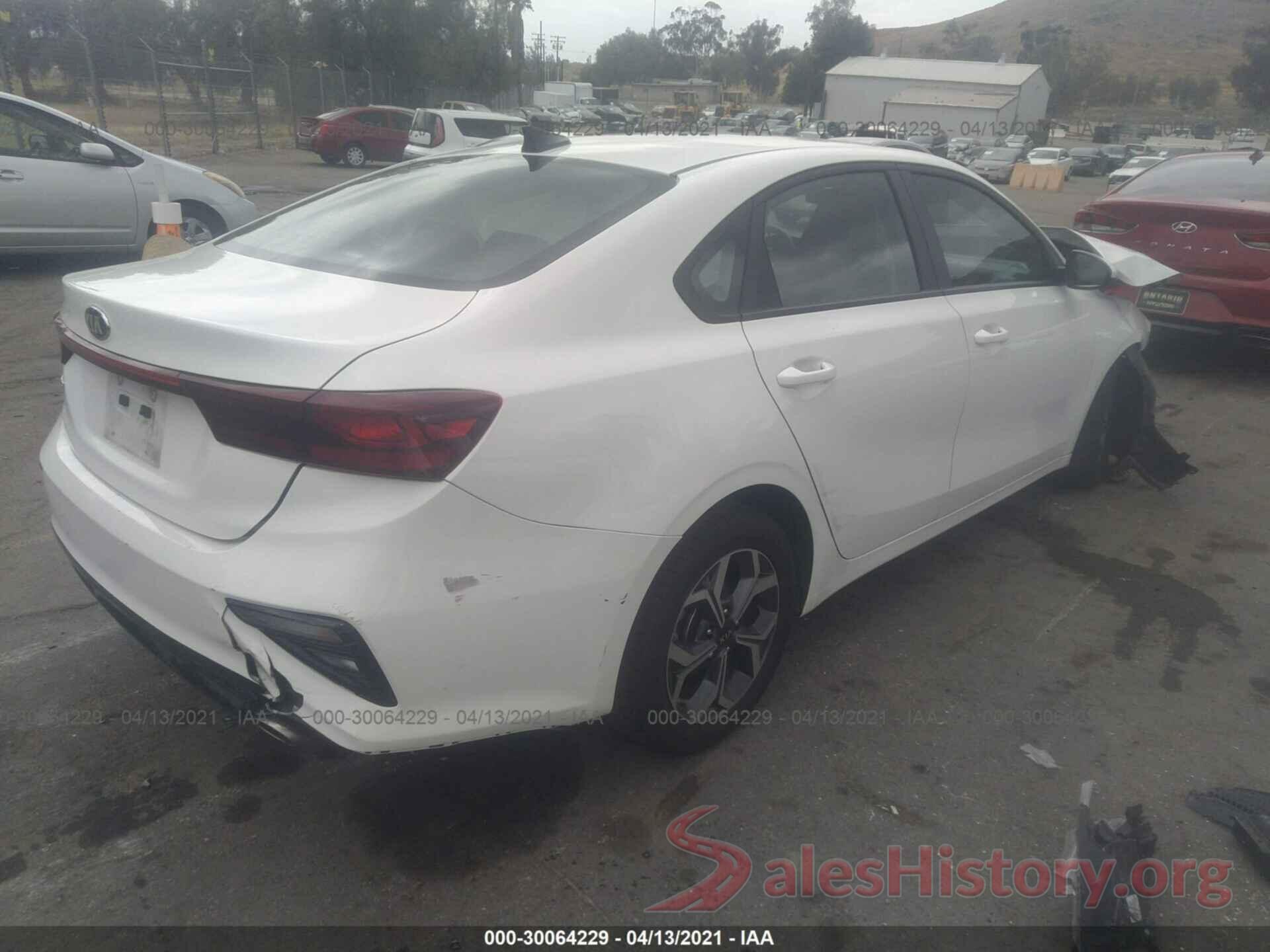 3KPF24AD4KE119399 2019 KIA FORTE