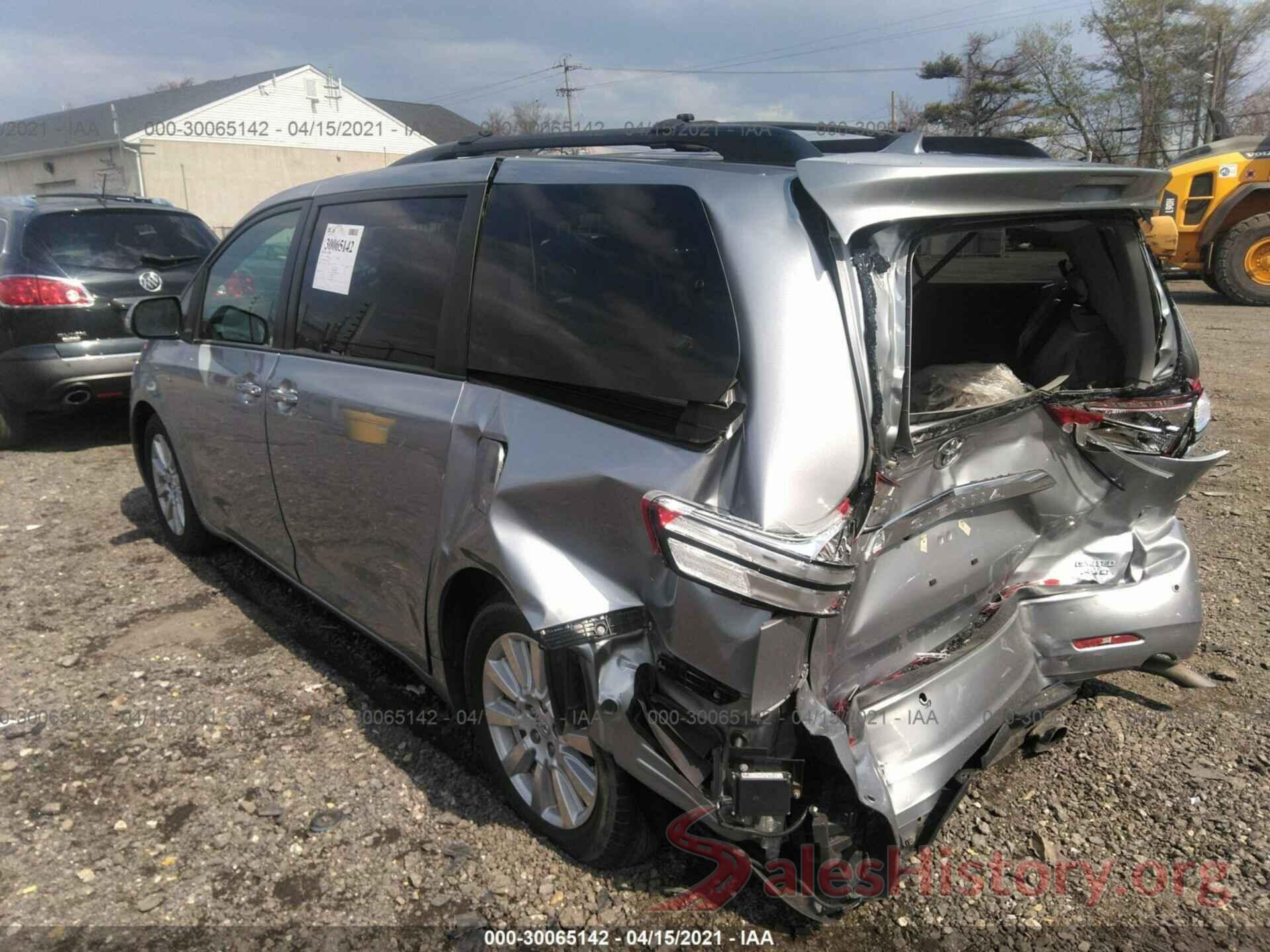 5TDDZ3DCXHS157671 2017 TOYOTA SIENNA