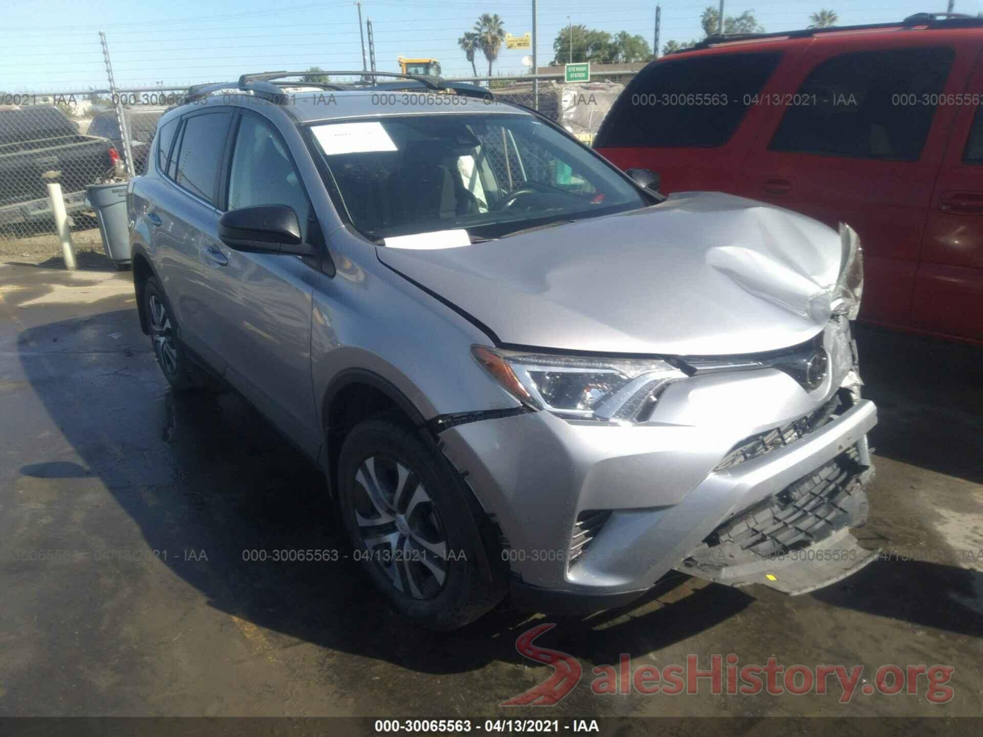 2T3ZFREV1JW433449 2018 TOYOTA RAV4