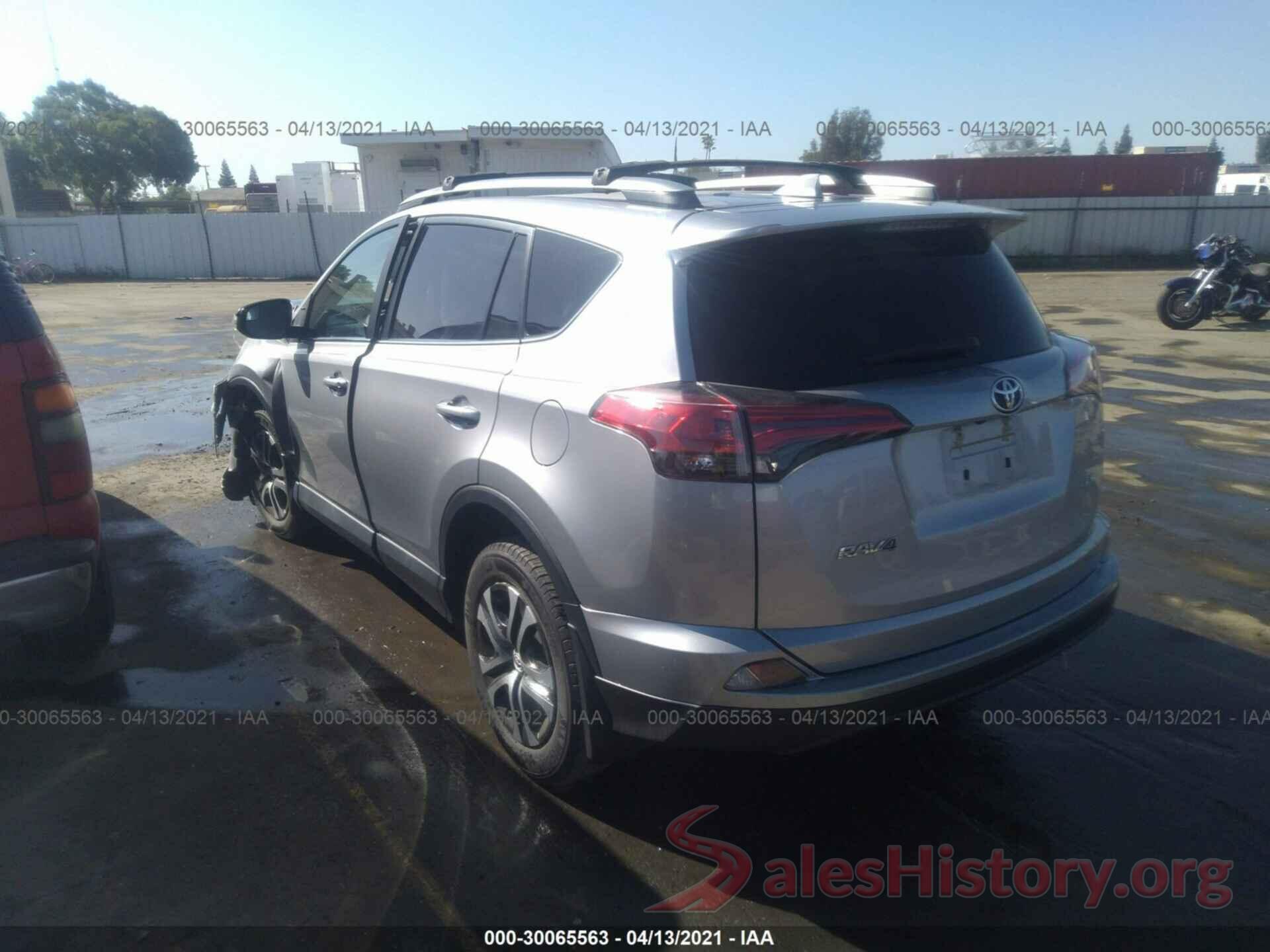 2T3ZFREV1JW433449 2018 TOYOTA RAV4