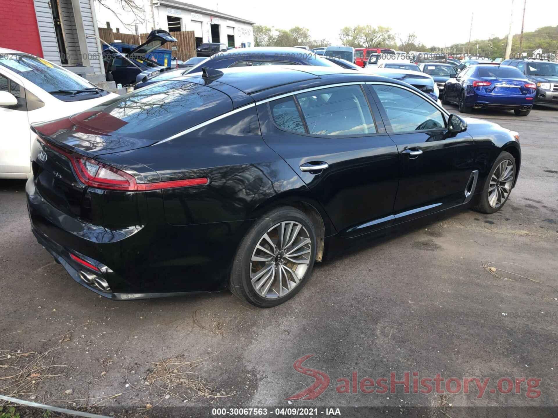 KNAE25LA9J6010751 2018 KIA STINGER