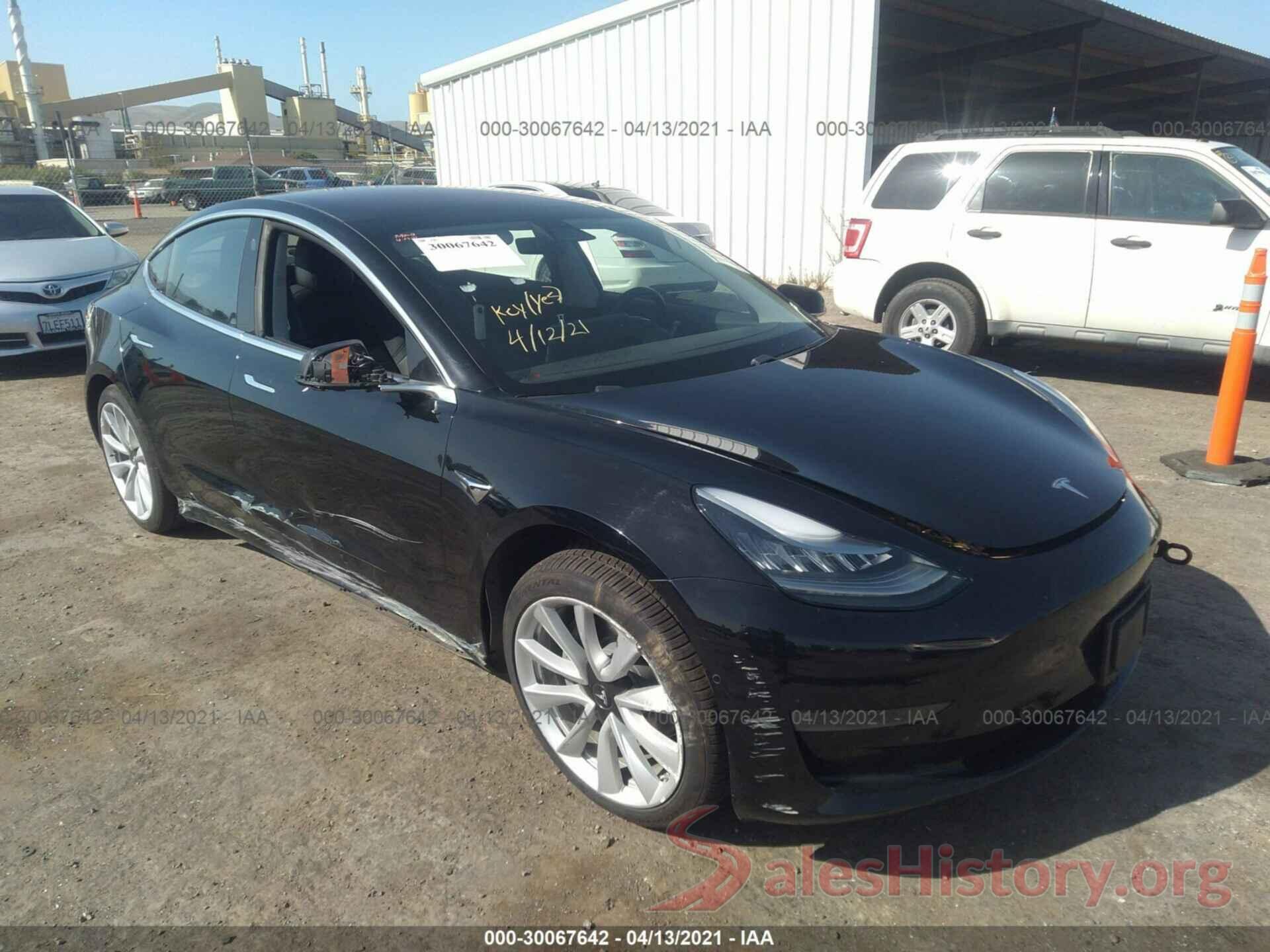 5YJ3E1EA2JF004401 2018 TESLA MODEL 3