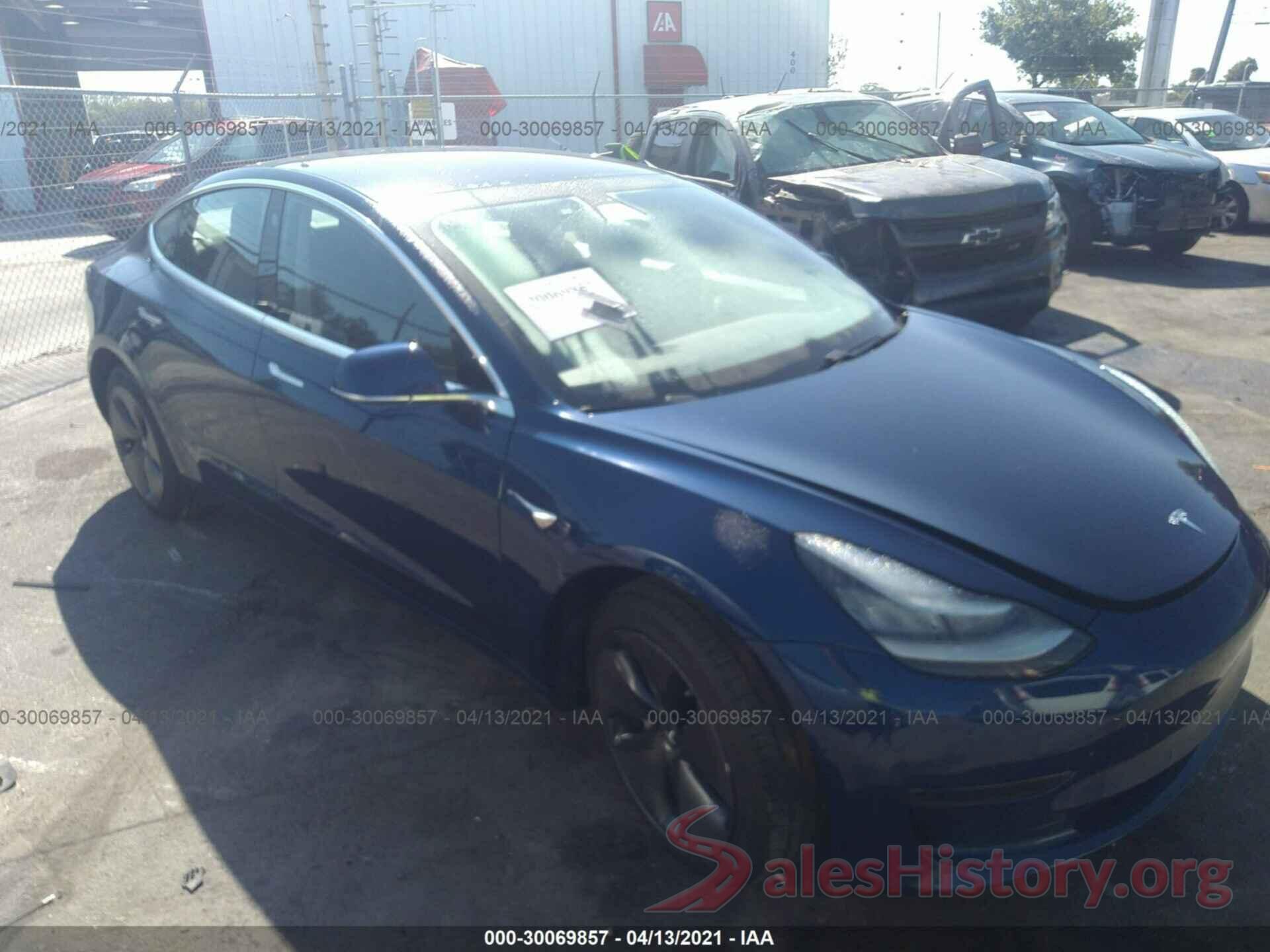 5YJ3E1EA5JF059053 2018 TESLA MODEL 3