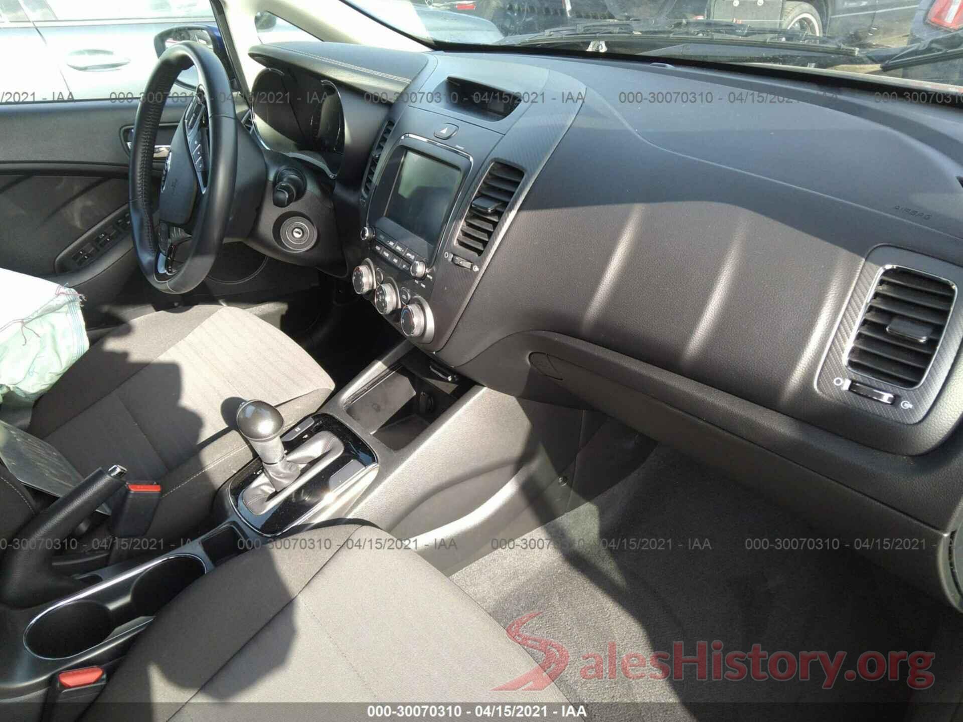 3KPFL4A75JE262786 2018 KIA FORTE