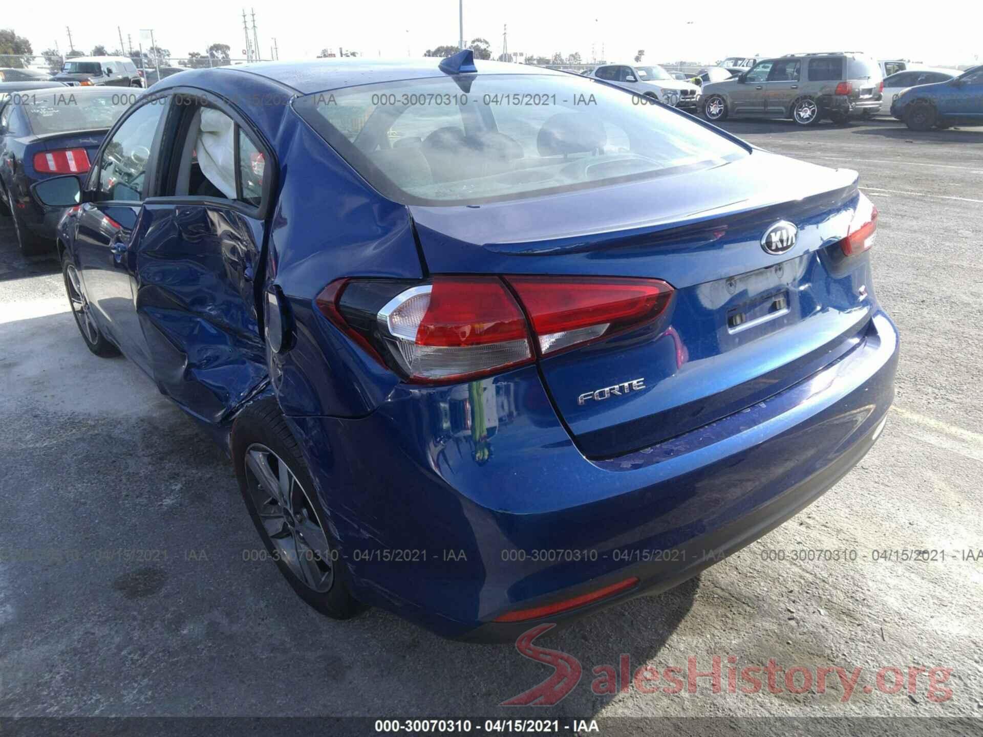 3KPFL4A75JE262786 2018 KIA FORTE